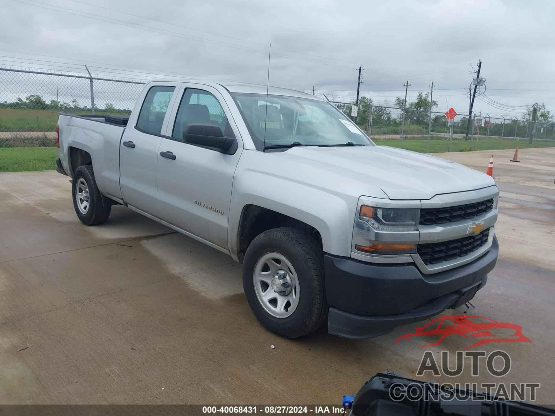 CHEVROLET SILVERADO 1500 2018 - 1GCRCNEH8JZ335921