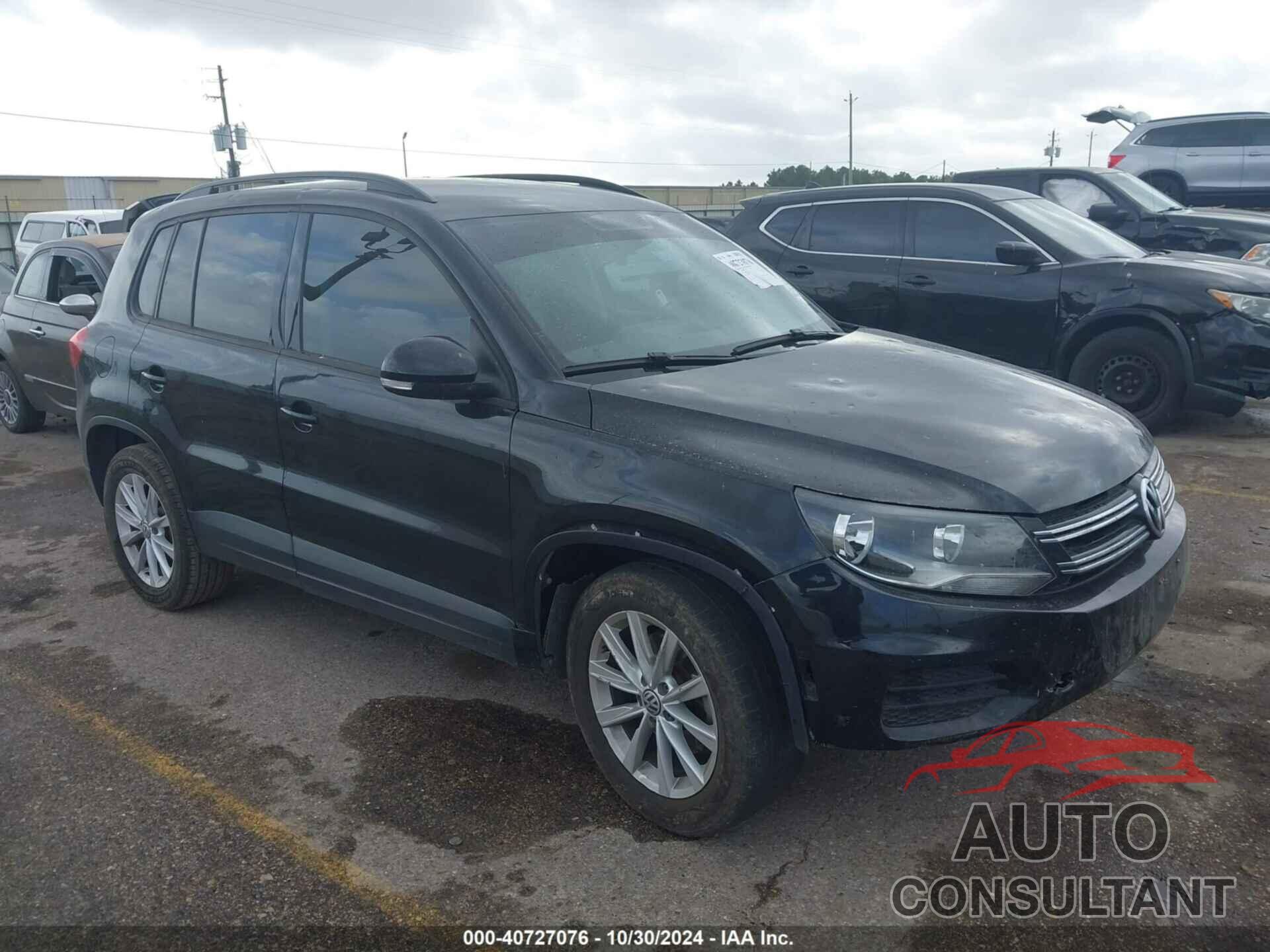 VOLKSWAGEN TIGUAN 2017 - WVGAV7AX6HK053145