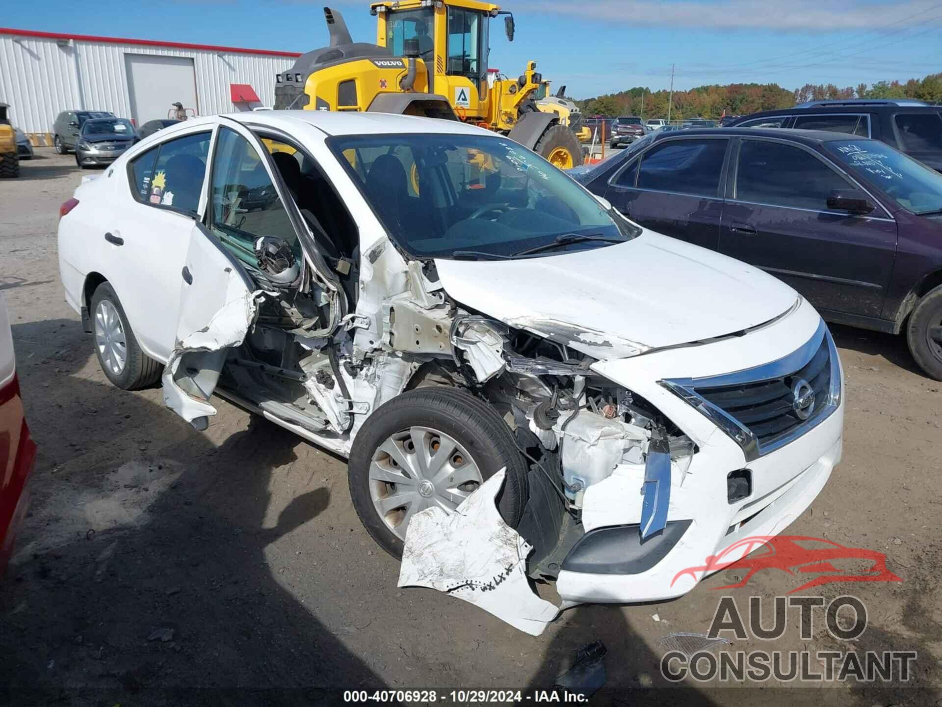 NISSAN VERSA 2018 - 3N1CN7AP3JL858959