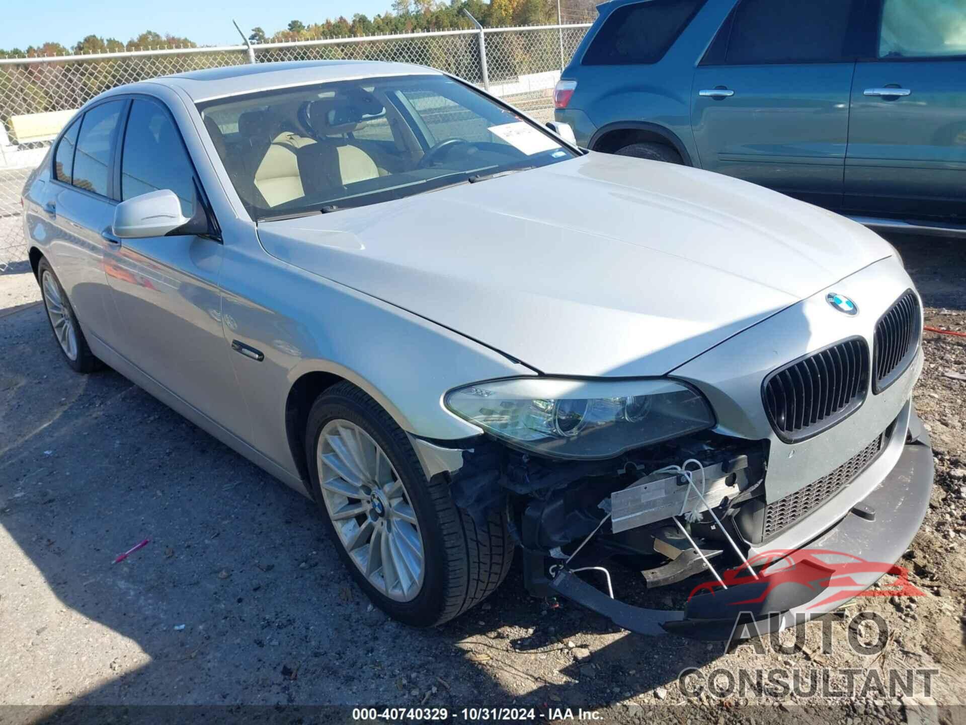 BMW 5 SERIES 2012 - WBAFR7C51CC810317