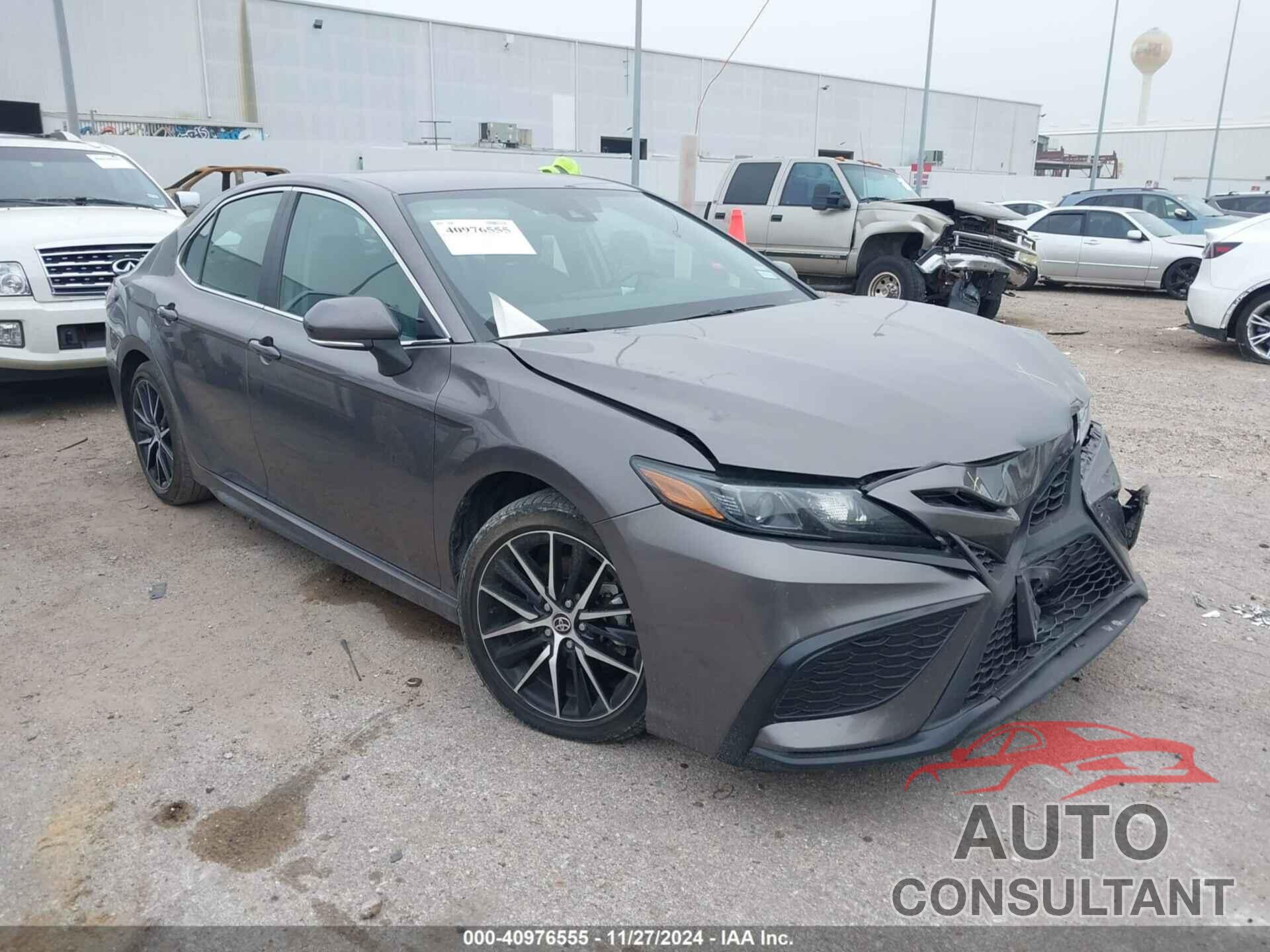 TOYOTA CAMRY 2023 - 4T1G11AKXPU174884