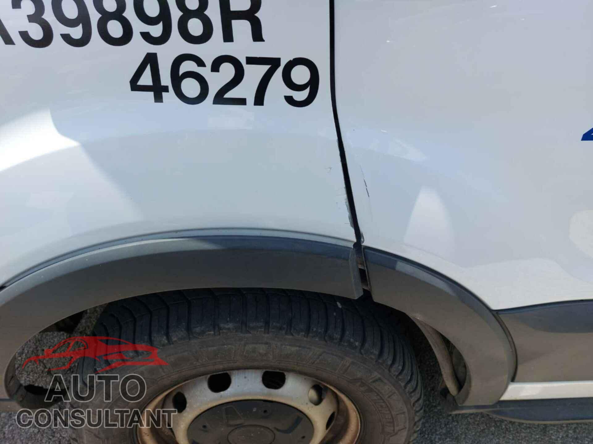 FORD TRANSIT 2017 - 1FTYR1CM9HKA90763