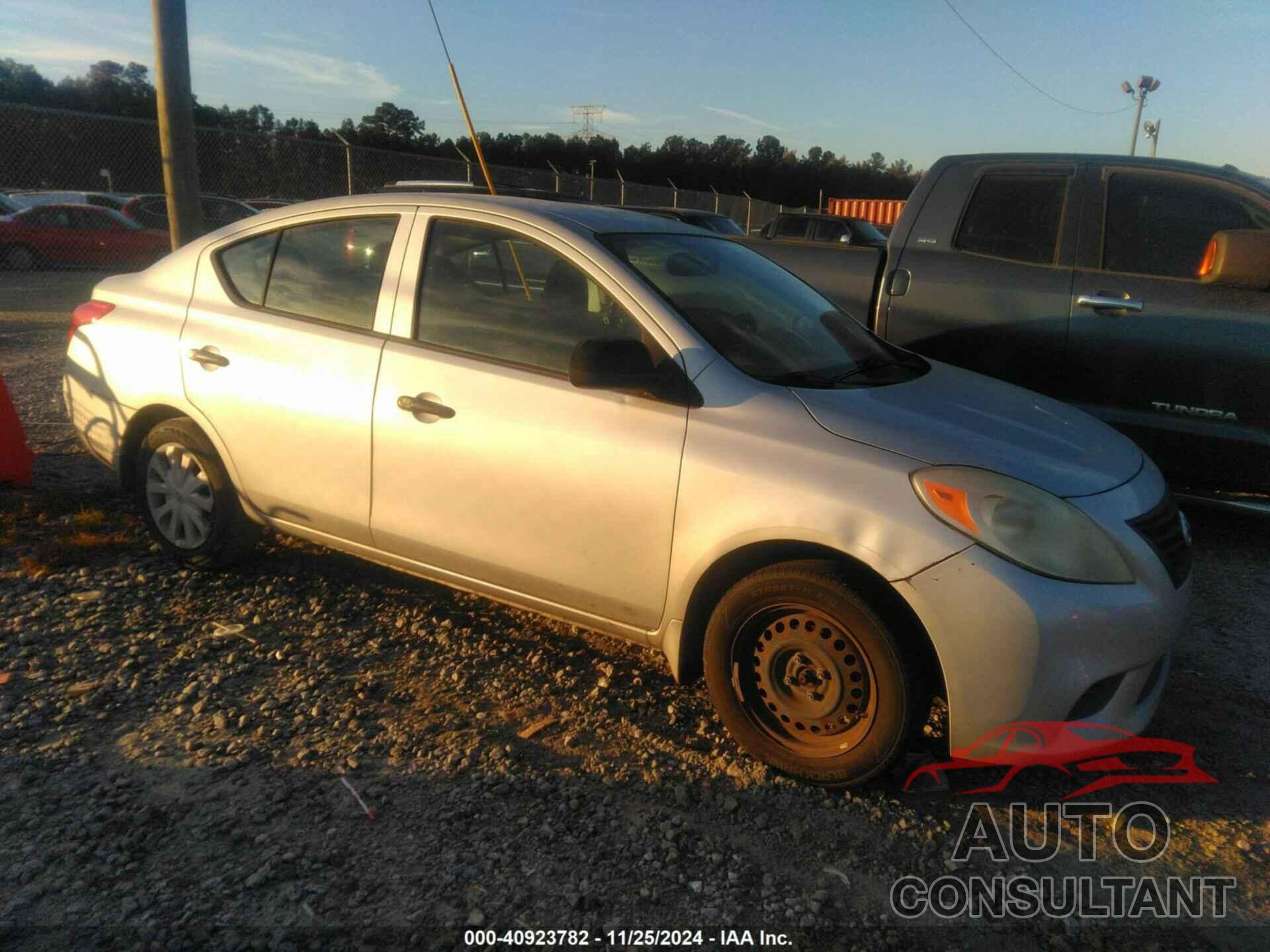 NISSAN VERSA 2012 - 3N1CN7AP9CL889264