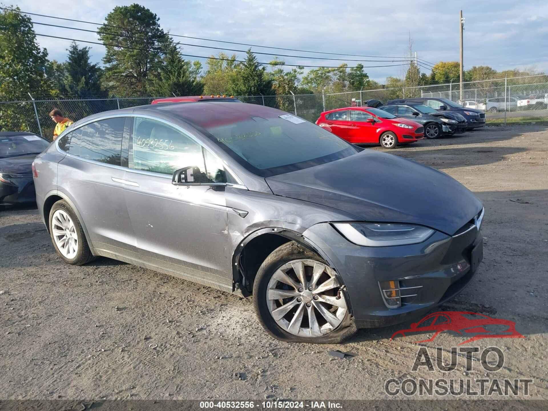 TESLA MODEL X 2020 - 5YJXCBE21LF298401