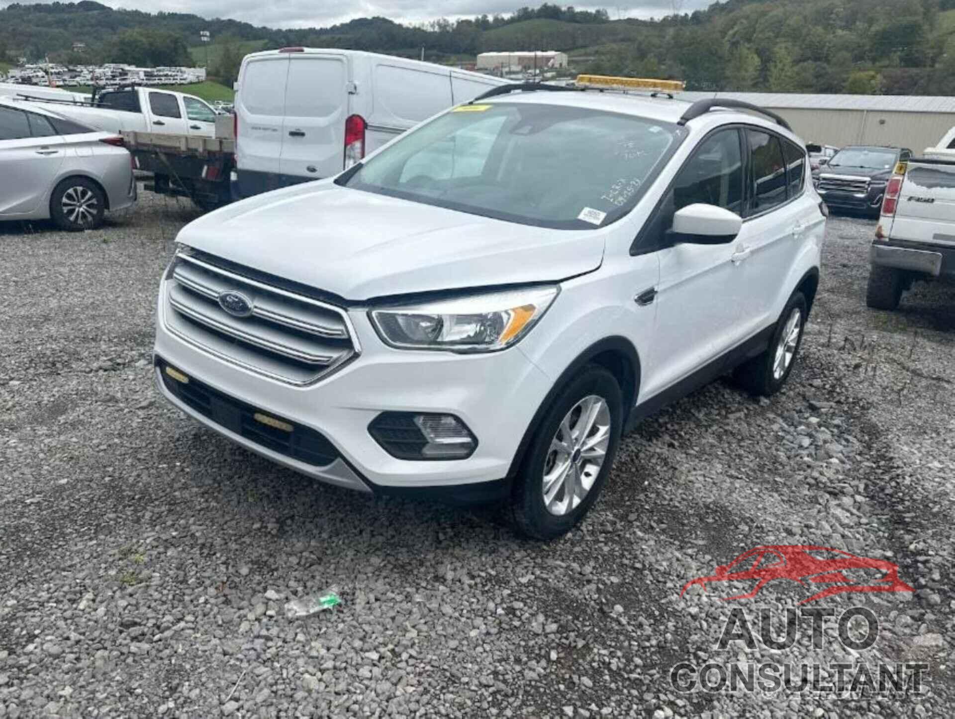 FORD ESCAPE 2018 - 1FMCU9GD1JUD27737