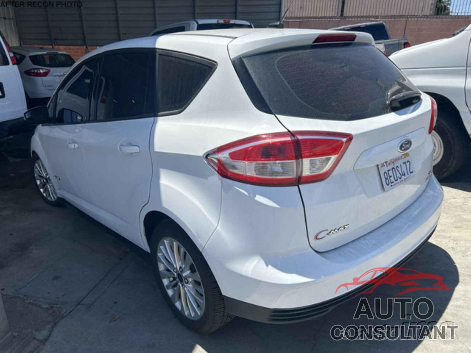 FORD C-MAX 2018 - 1FADP5AU3JL102782