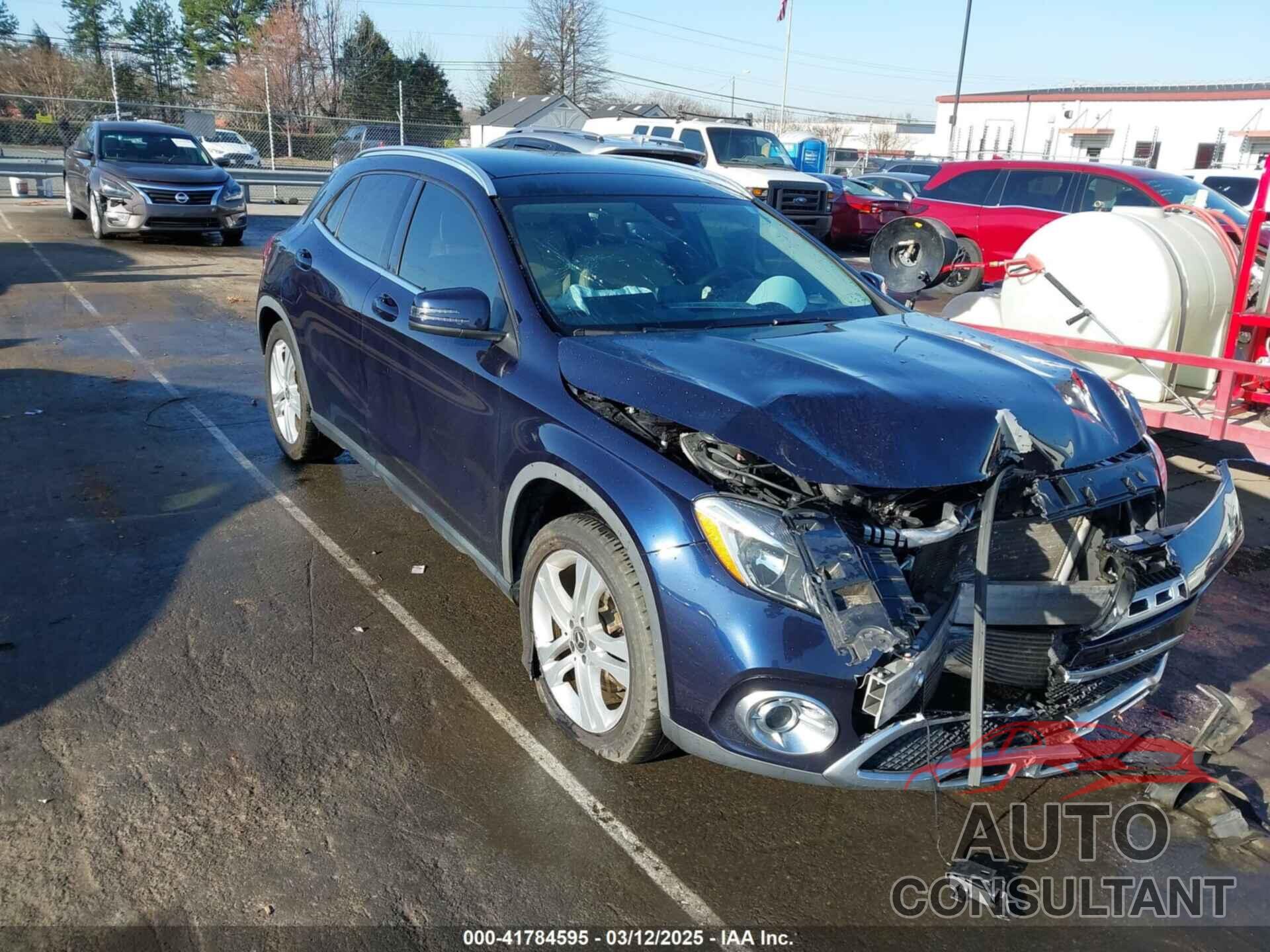 MERCEDES-BENZ GLA 250 2018 - WDCTG4GB1JJ465643