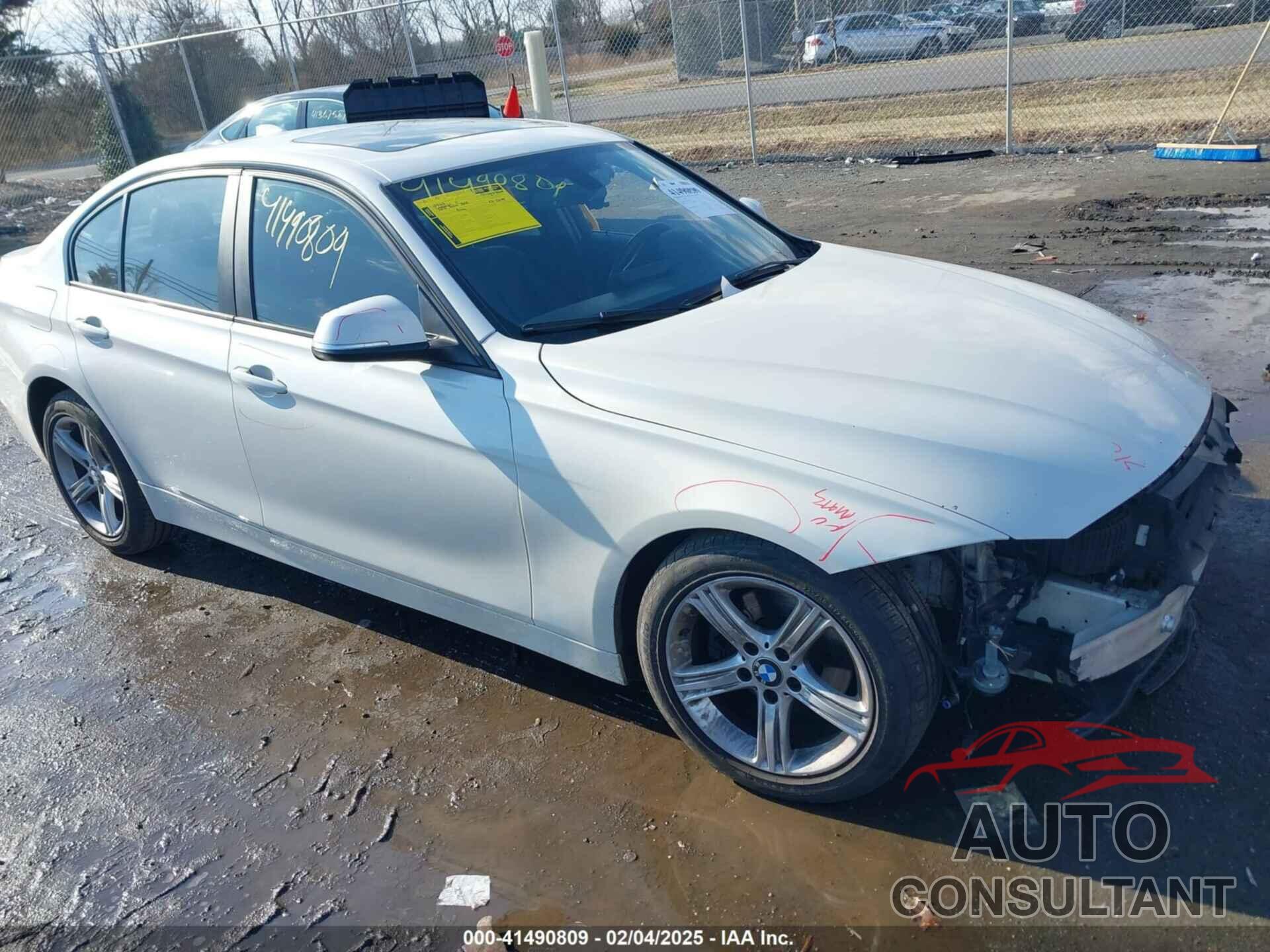 BMW 328I 2013 - WBA3B3C5XDF532789