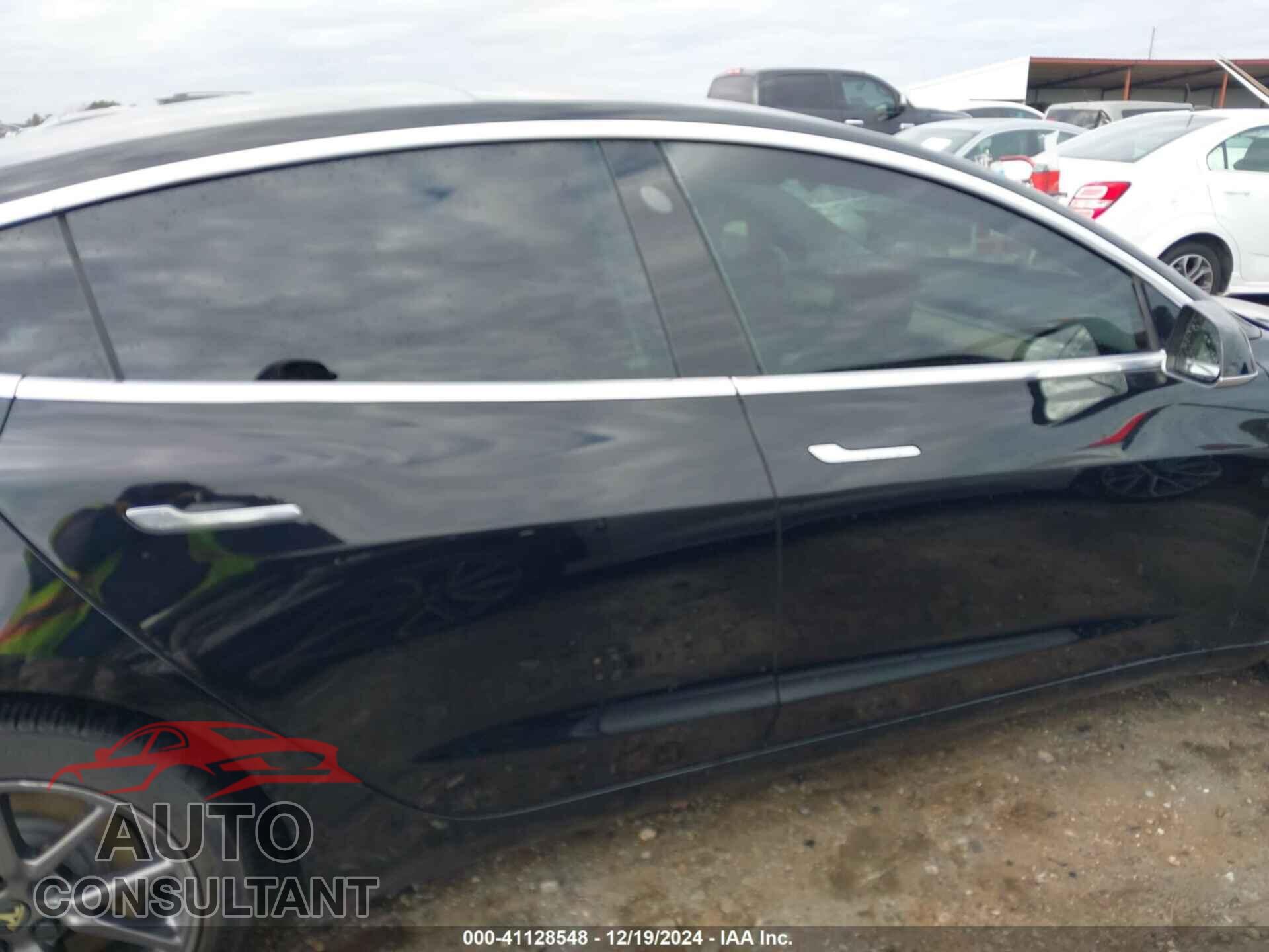 TESLA MODEL 3 2019 - 5YJ3E1EA4KF304345