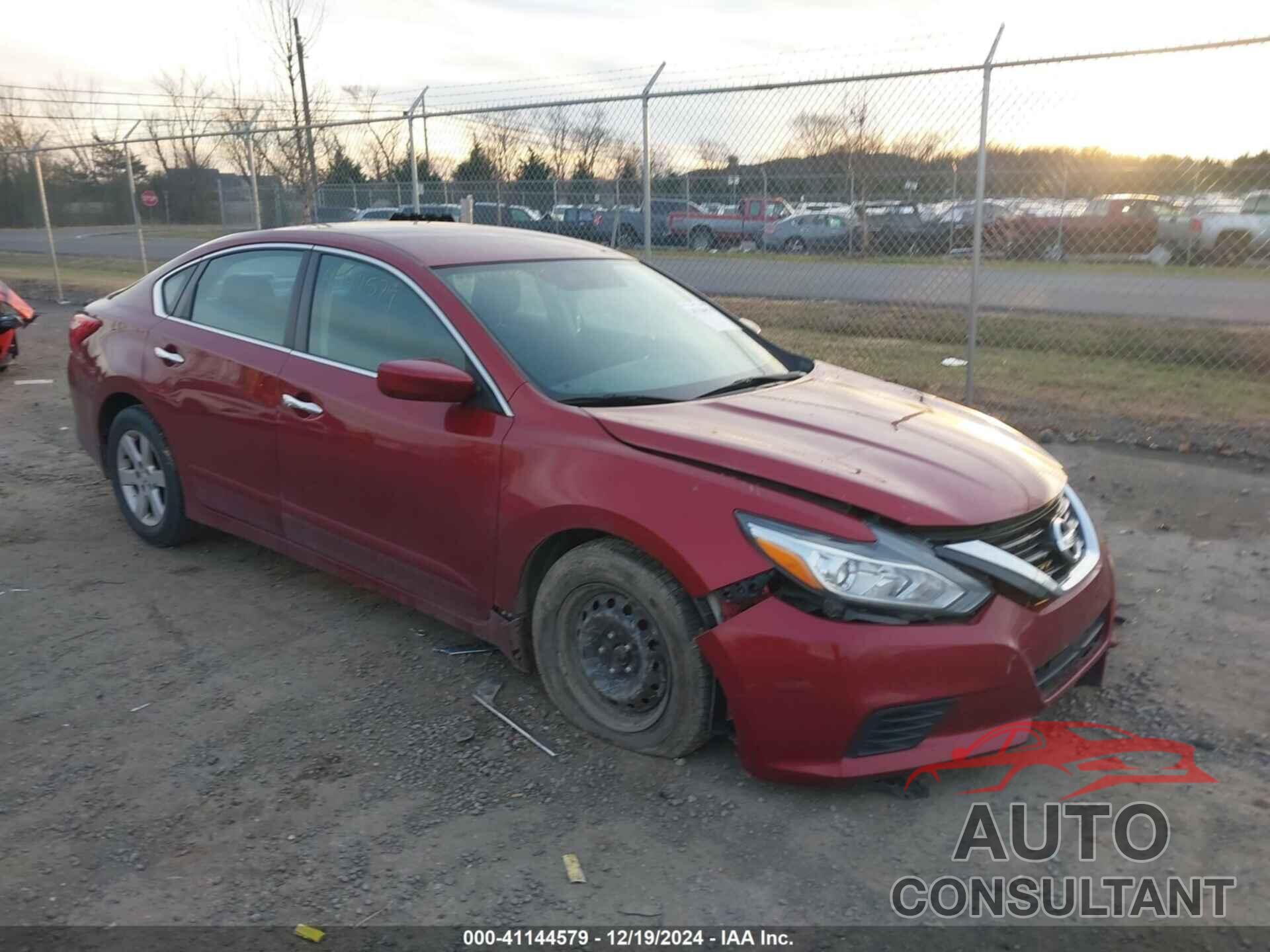 NISSAN ALTIMA 2017 - 1N4AL3AP4HC294771