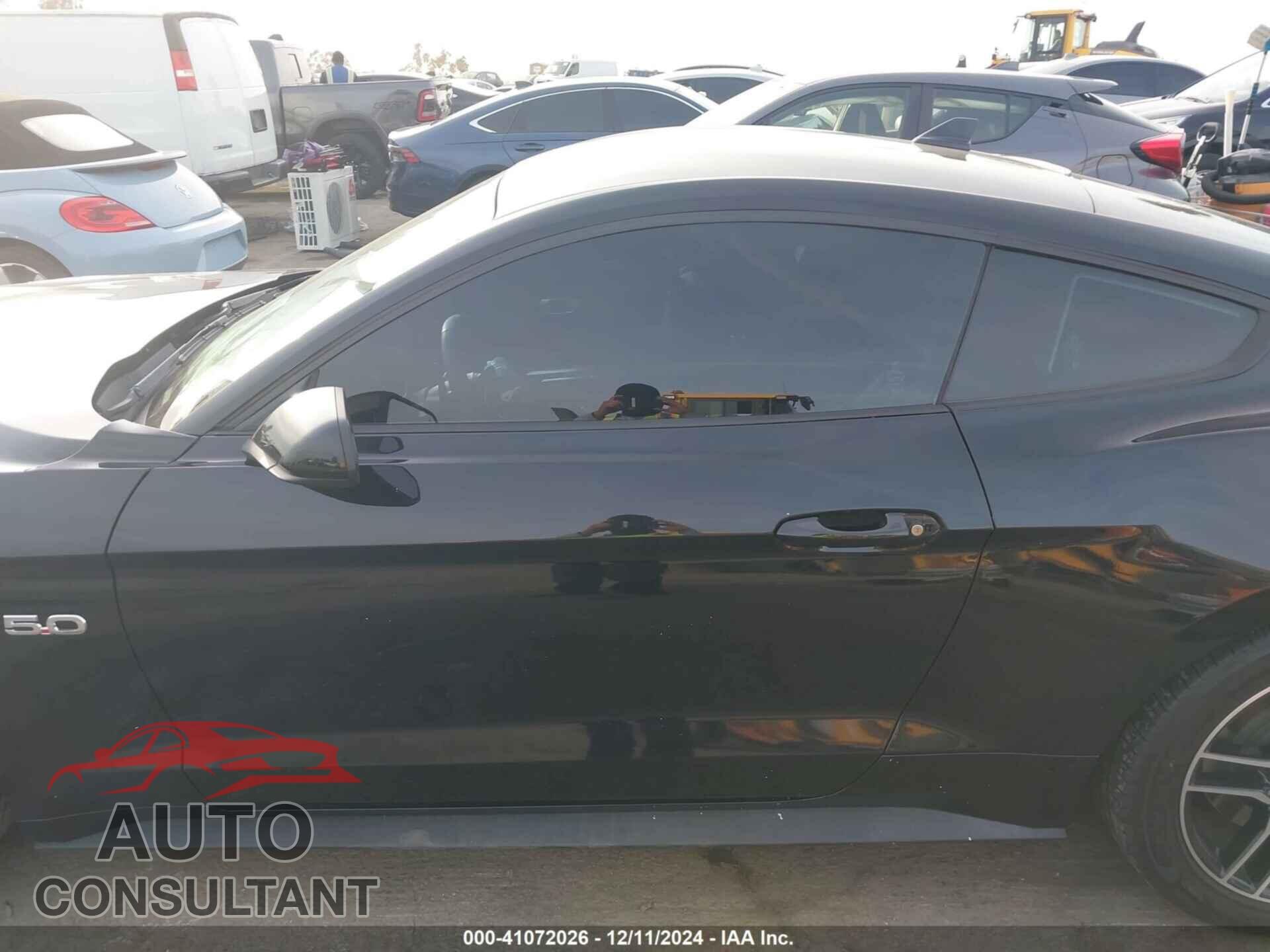 FORD MUSTANG 2021 - 1FA6P8CF2M5124404