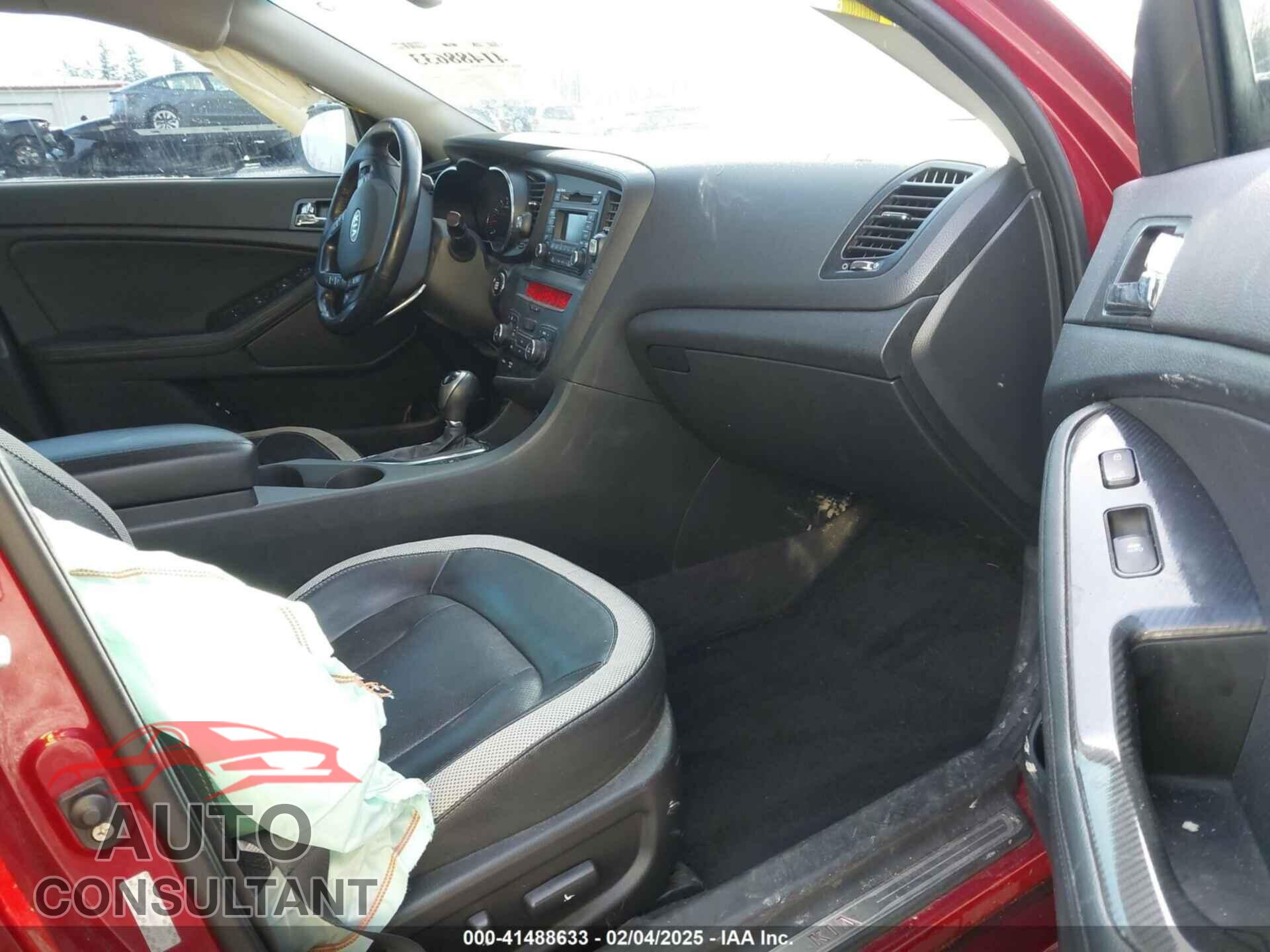 KIA OPTIMA 2011 - KNAGR4A64B5113337