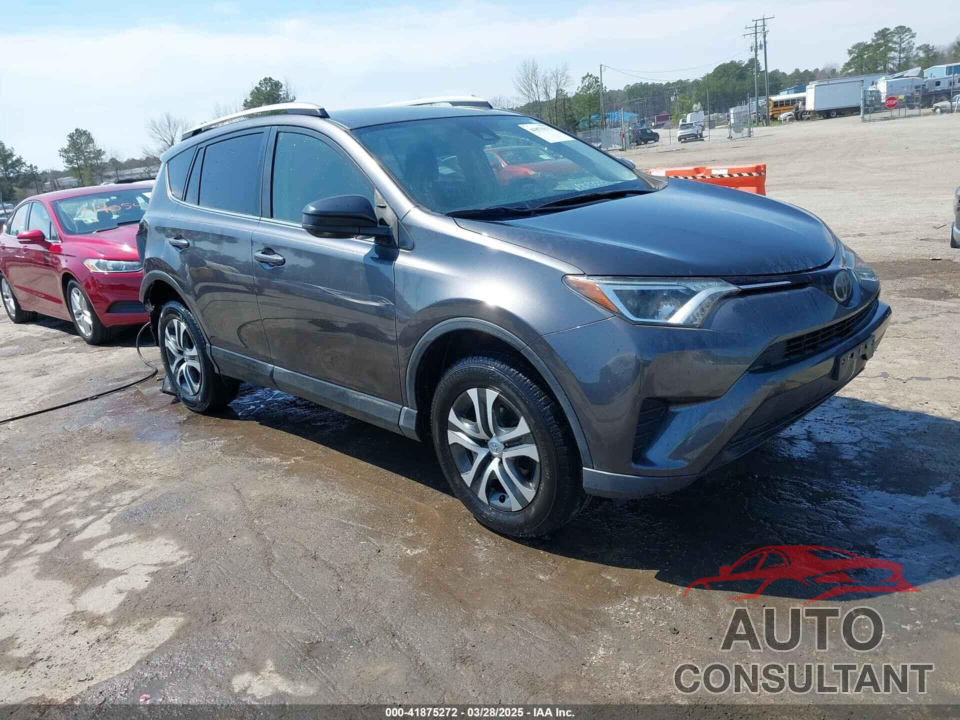 TOYOTA RAV4 2017 - JTMBFREV7HJ152041