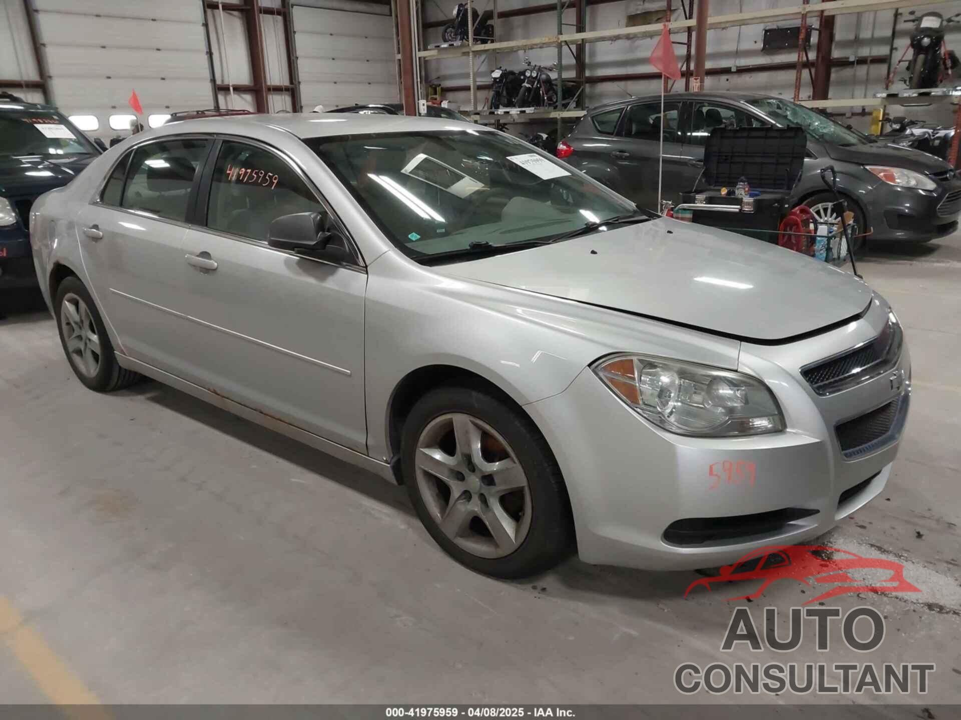 CHEVROLET MALIBU 2011 - 1G1ZB5E12BF262420