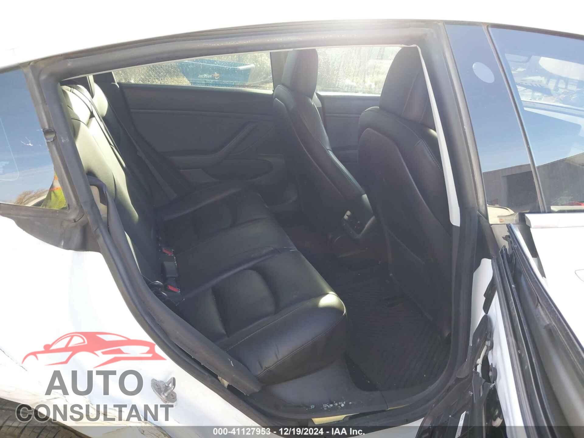 TESLA MODEL 3 2019 - 5YJ3E1EA9KF483711