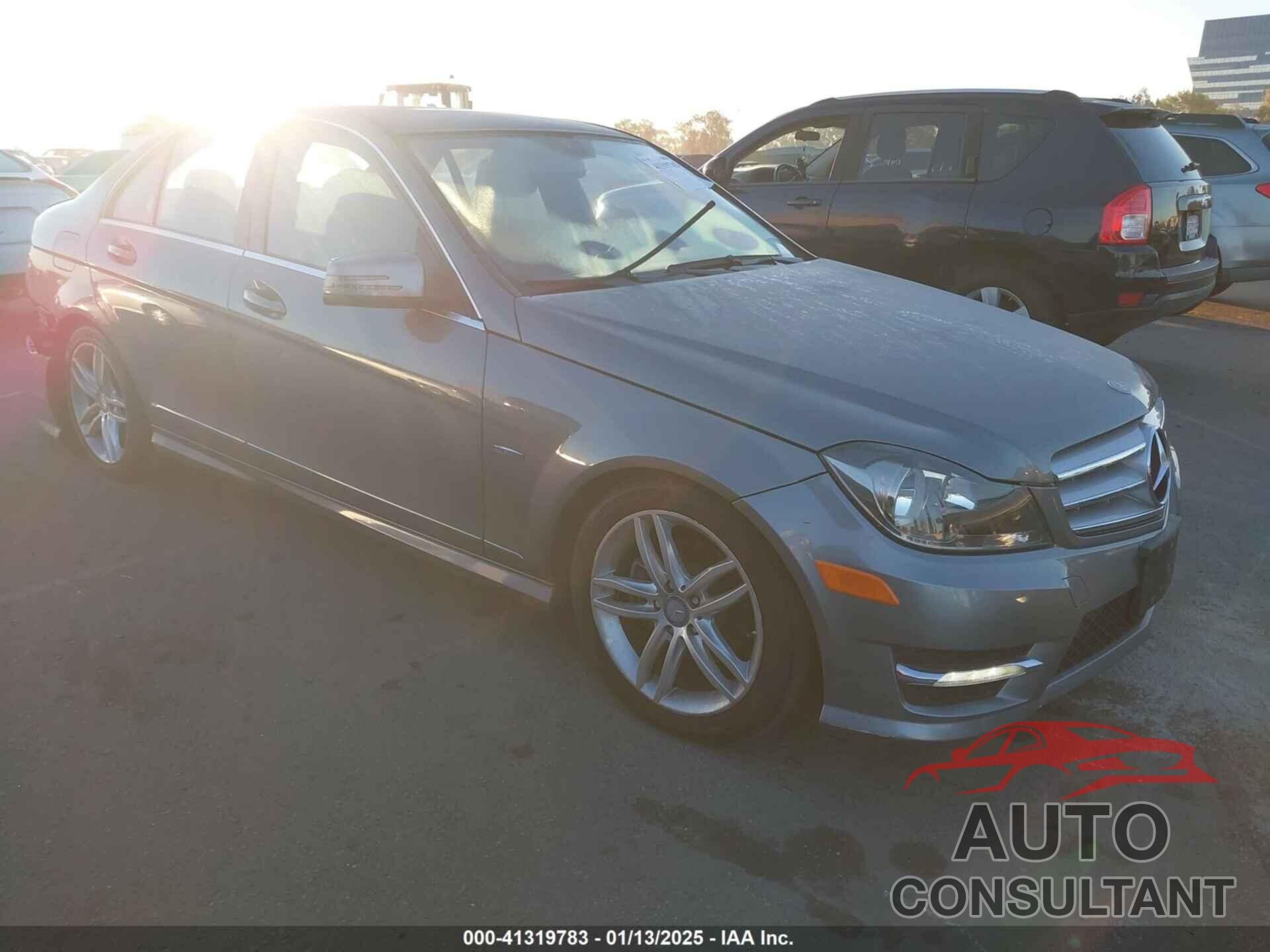 MERCEDES-BENZ C 250 2012 - WDDGF4HB3CR223147