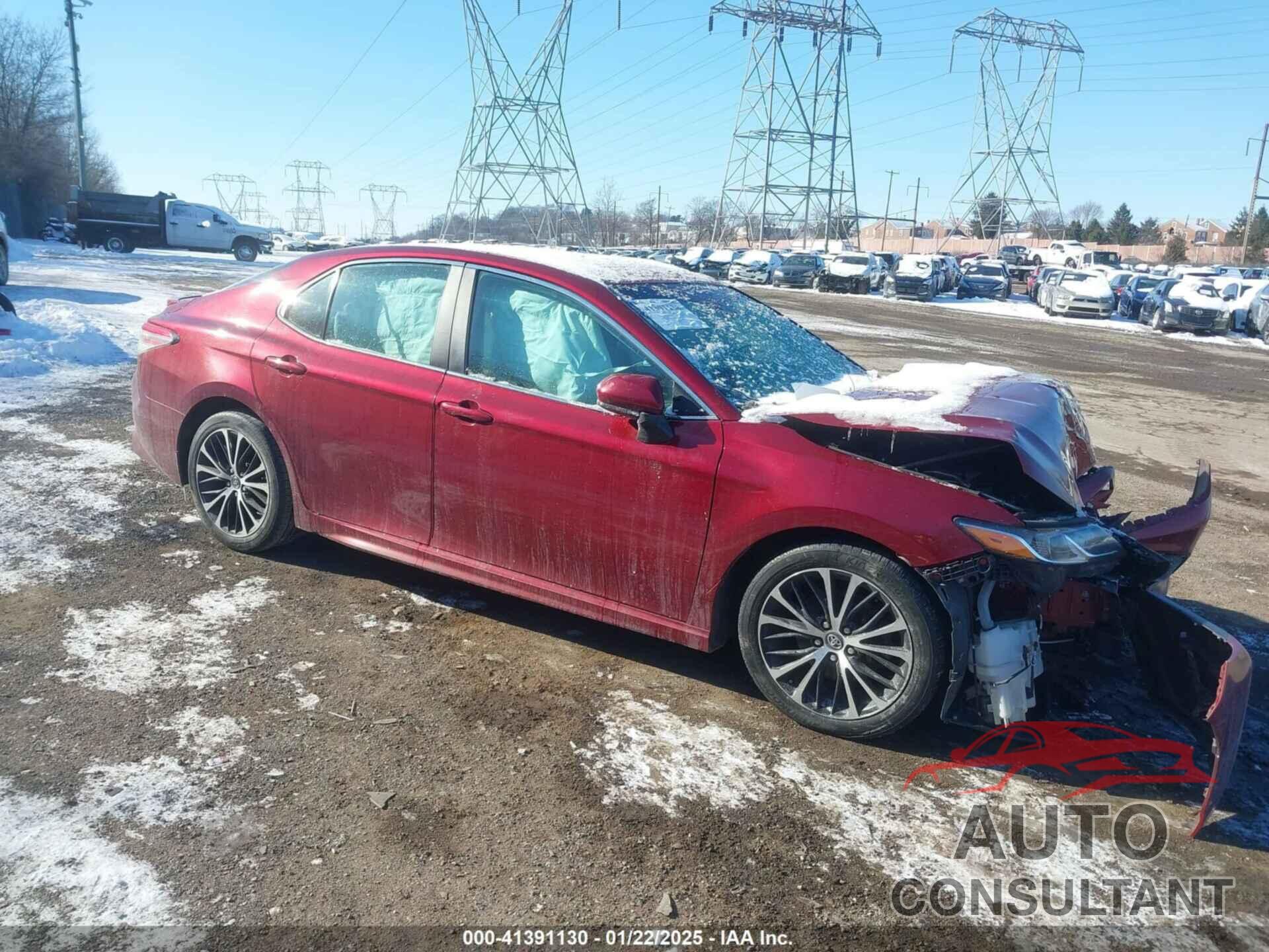 TOYOTA CAMRY 2018 - 4T1B11HK6JU571676