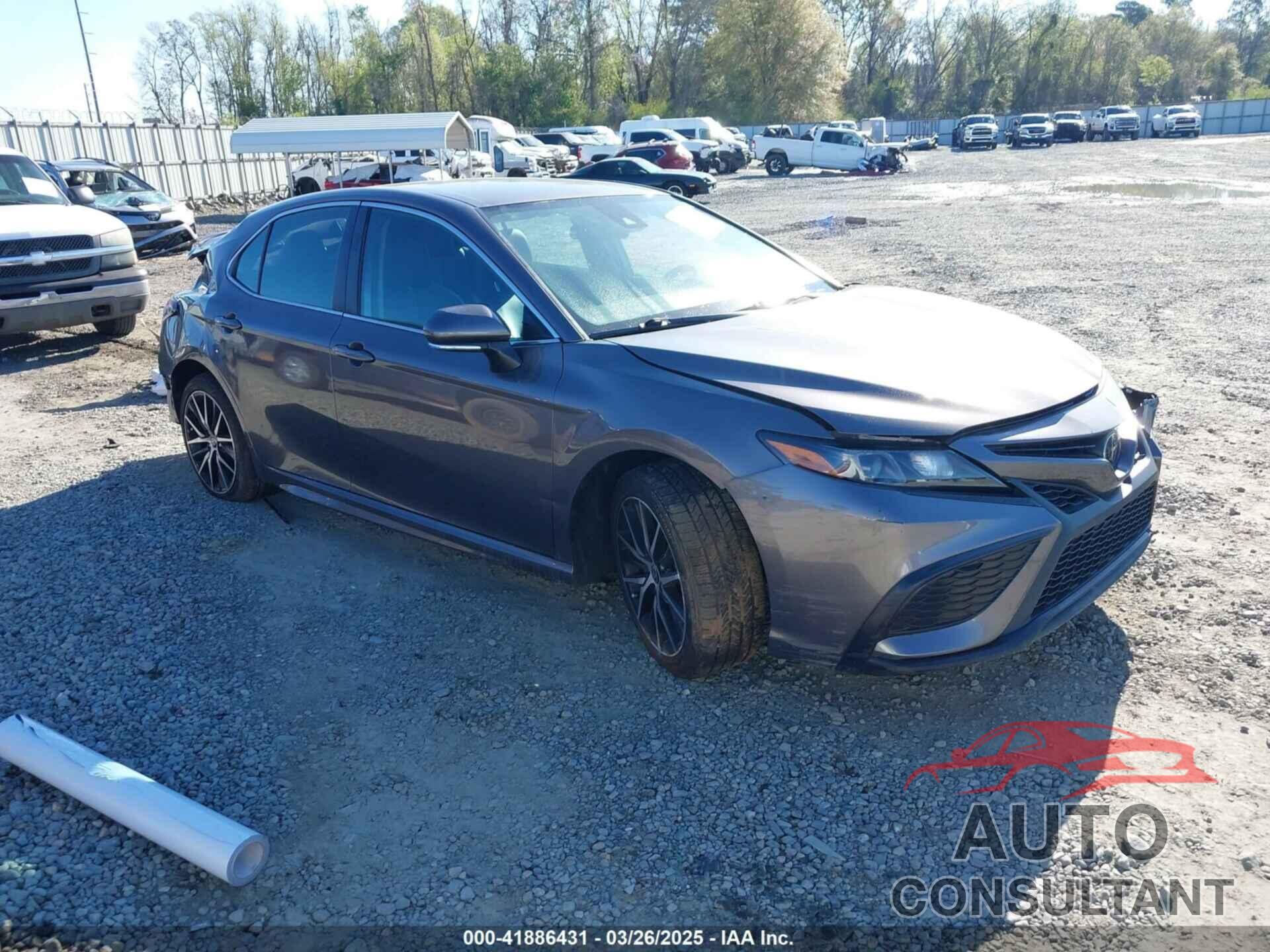 TOYOTA CAMRY 2022 - 4T1G11AK7NU696790