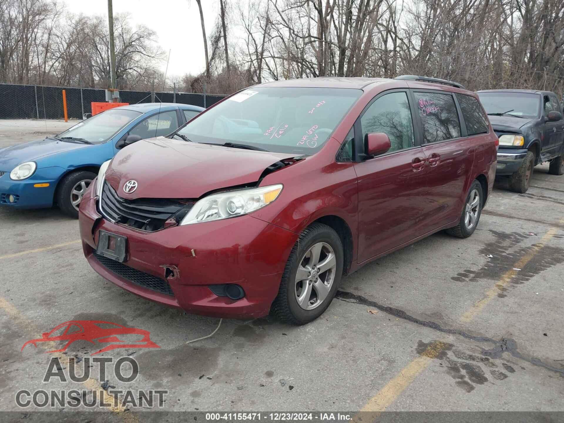 TOYOTA SIENNA 2013 - 5TDKK3DC8DS293271