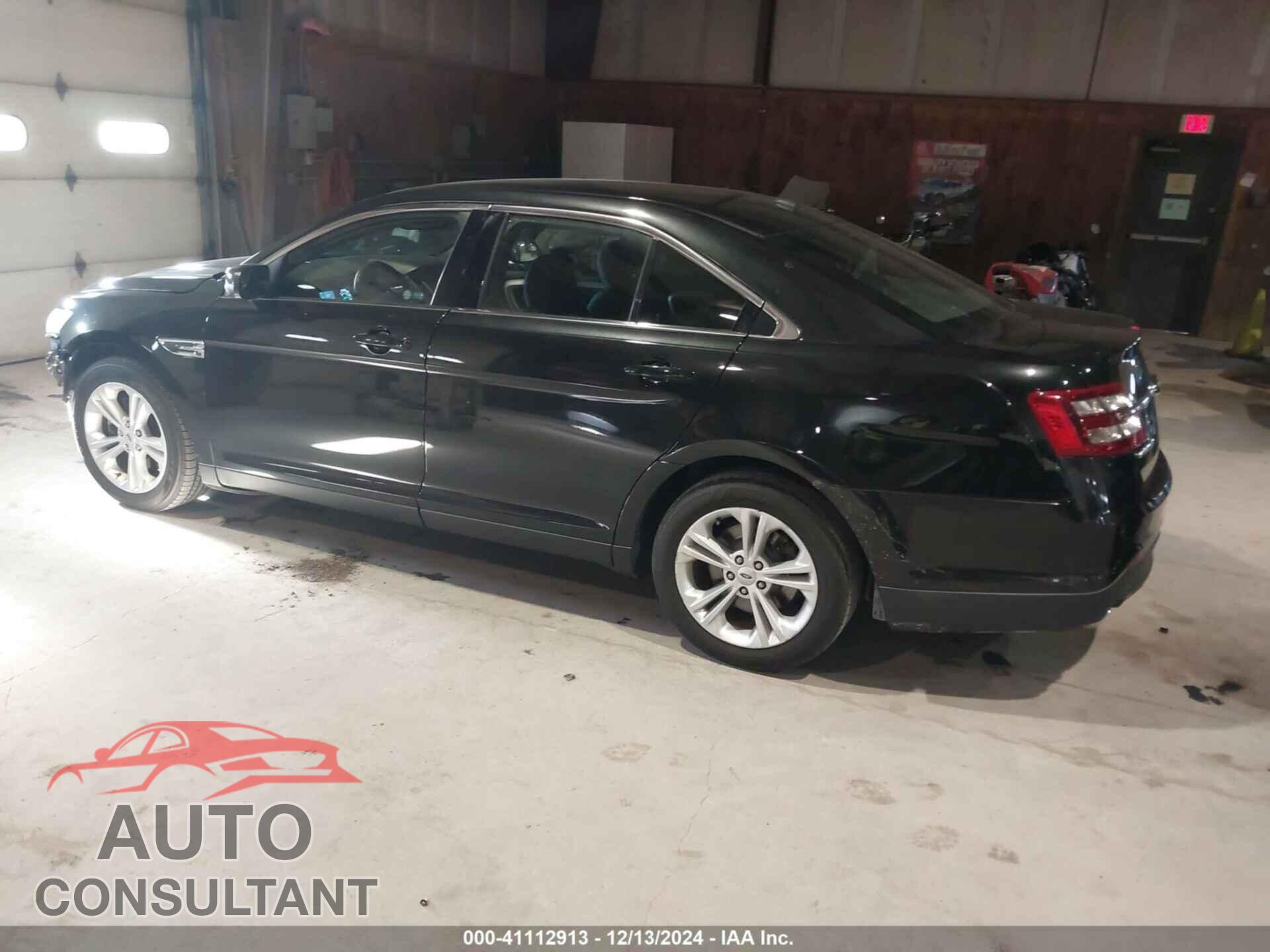 FORD TAURUS 2015 - 1FAHP2E84FG198936