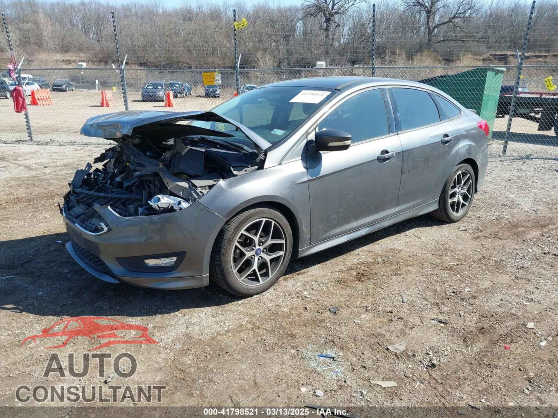 FORD FOCUS 2016 - 1FADP3F2XGL282444