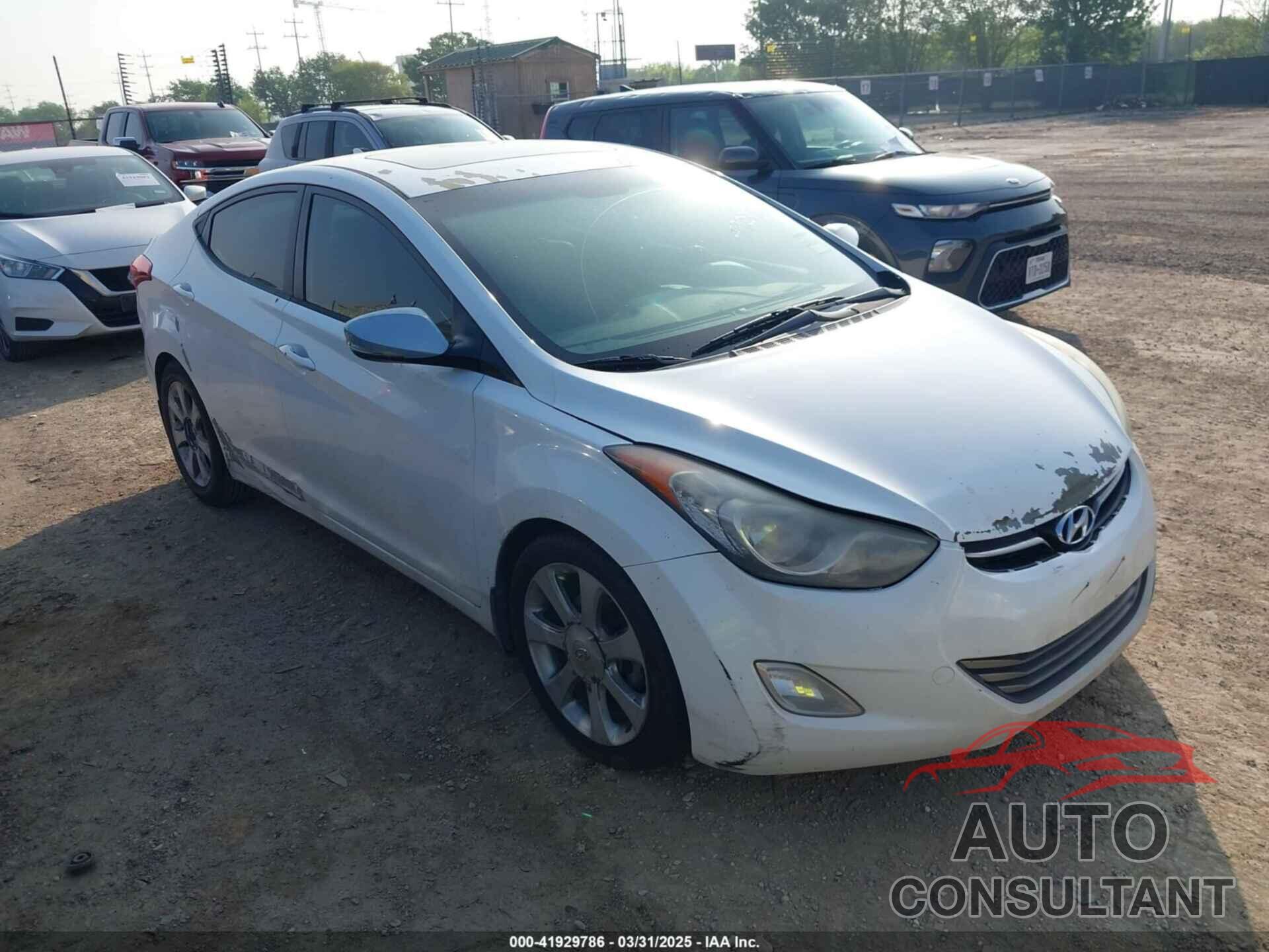 HYUNDAI ELANTRA 2013 - 5NPDH4AE7DH358166