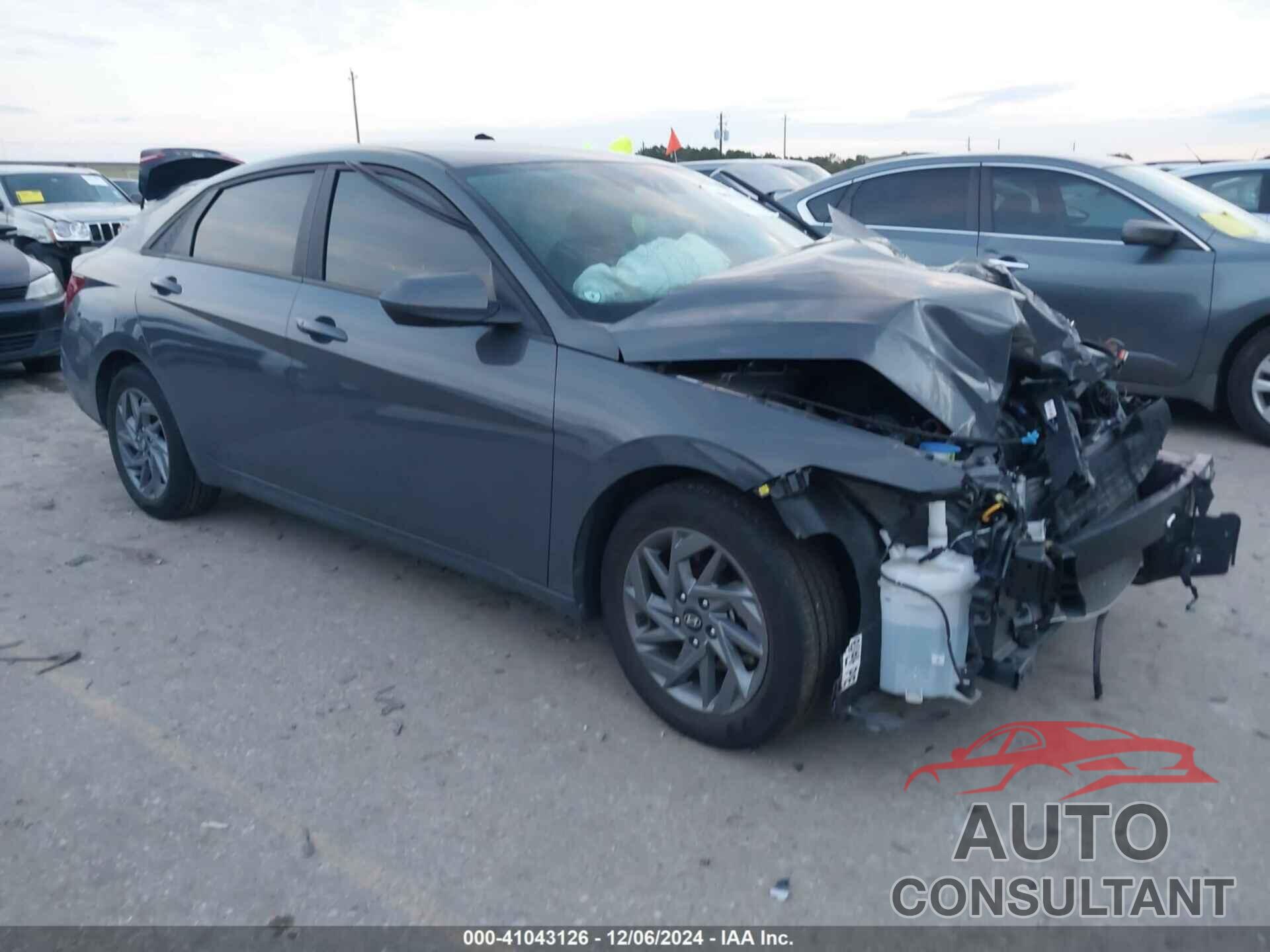 HYUNDAI ELANTRA 2024 - KMHLM4DG6RU646435
