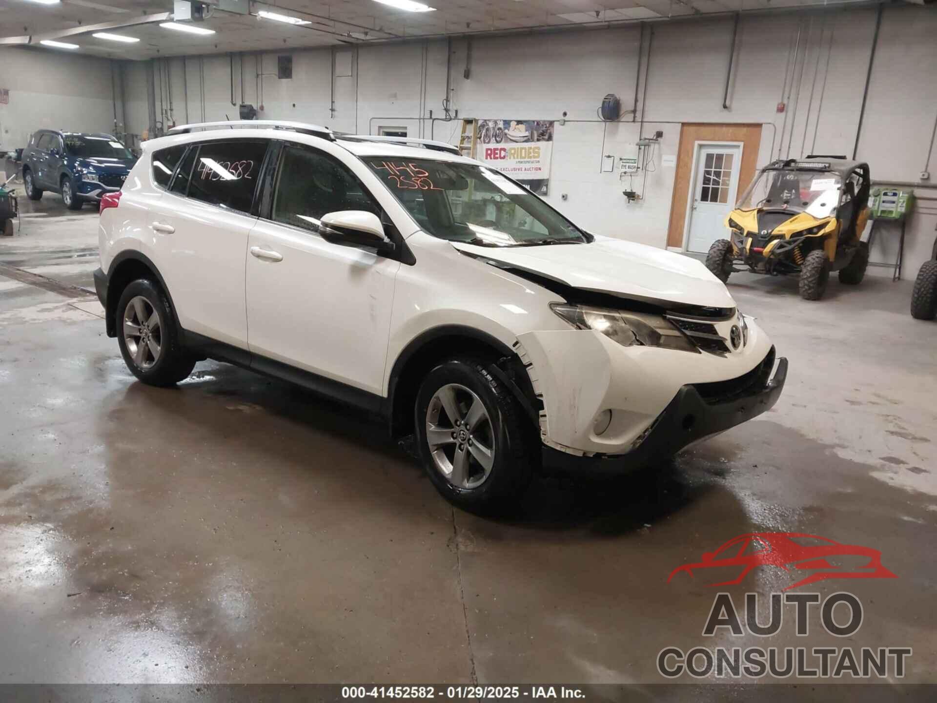 TOYOTA RAV4 2015 - JTMRFREVXFD162332