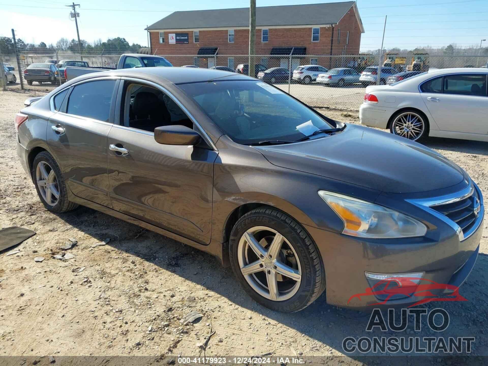 NISSAN ALTIMA 2013 - 1N4AL3APXDN588190