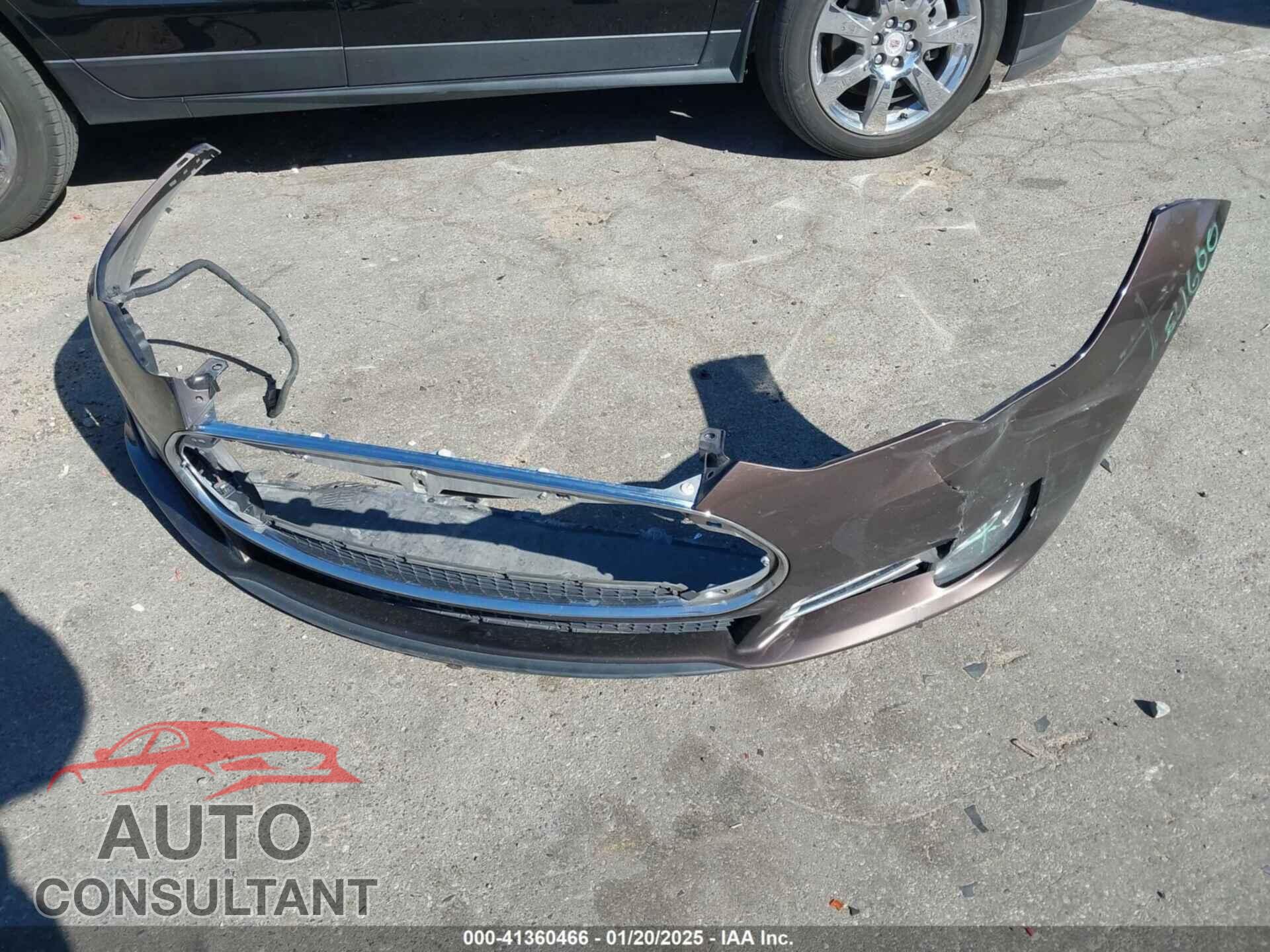 TESLA MODEL S 2013 - 5YJSA1DN4DFP19552