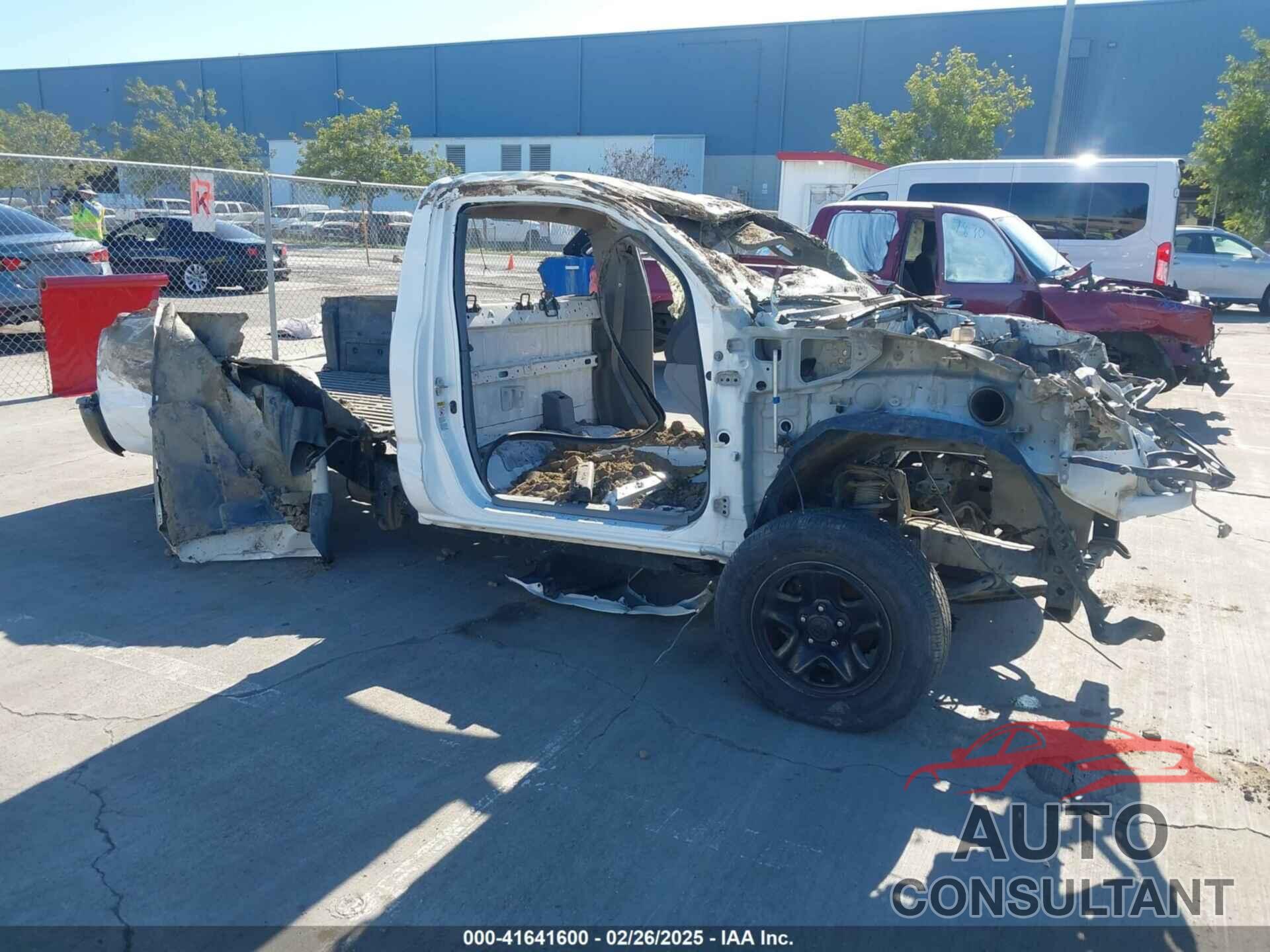TOYOTA TACOMA 2011 - 5TFNX4CNXBX001764