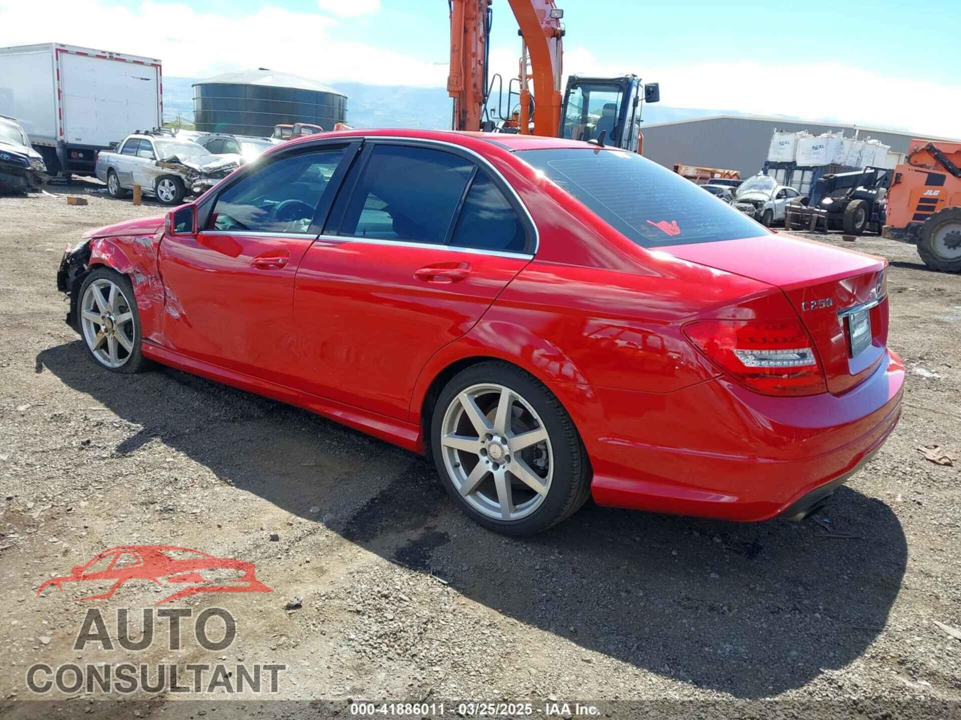 MERCEDES-BENZ C 250 2014 - WDDGF4HB3EA952668