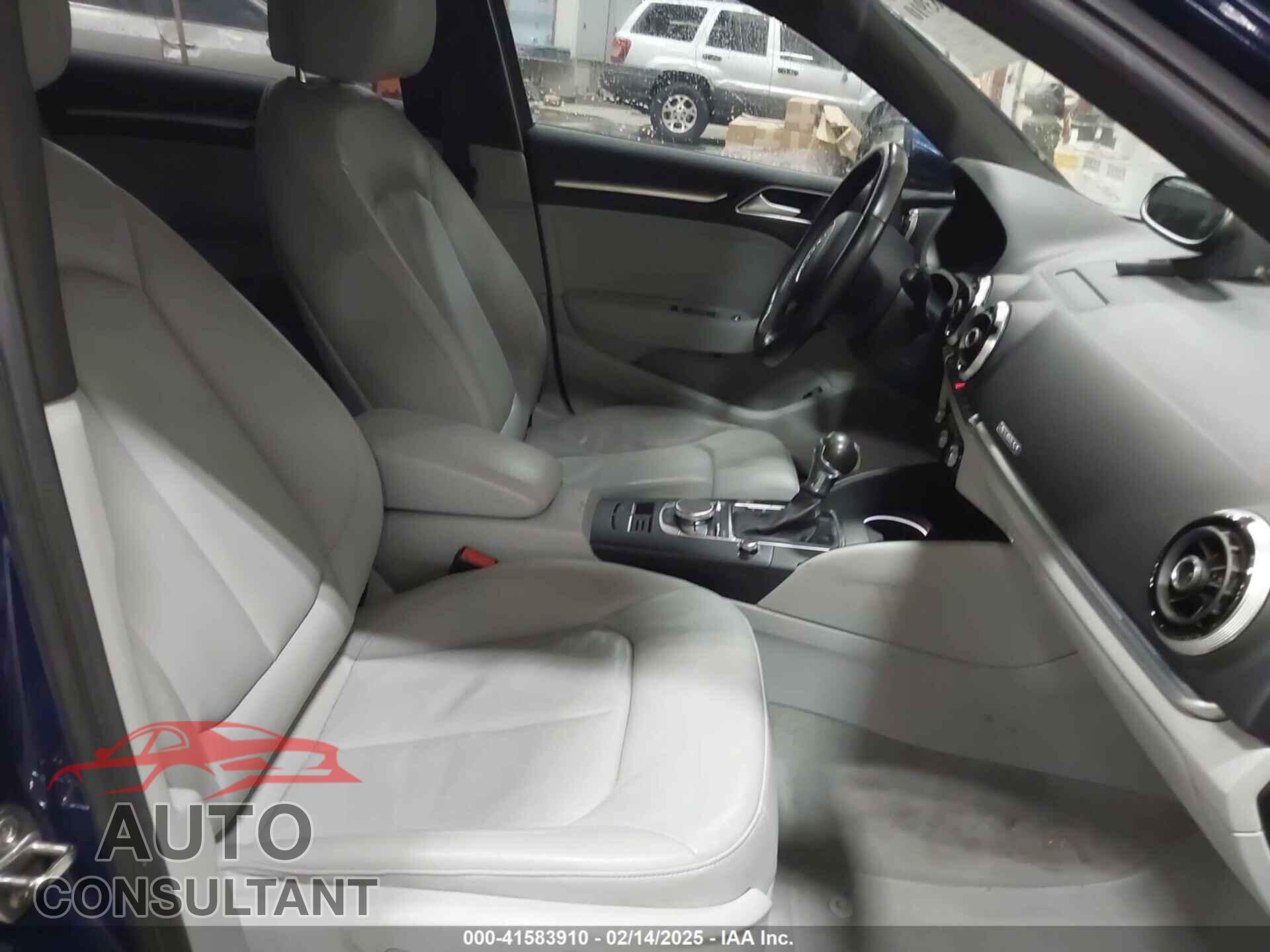 AUDI A3 2015 - WAUEFGFF8F1093570