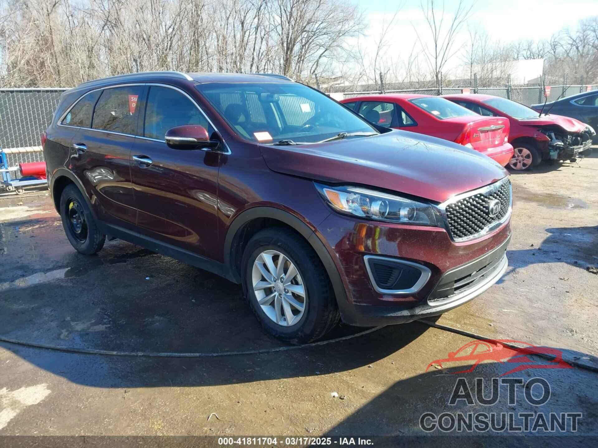 KIA SORENTO 2018 - 5XYPG4A31JG409131