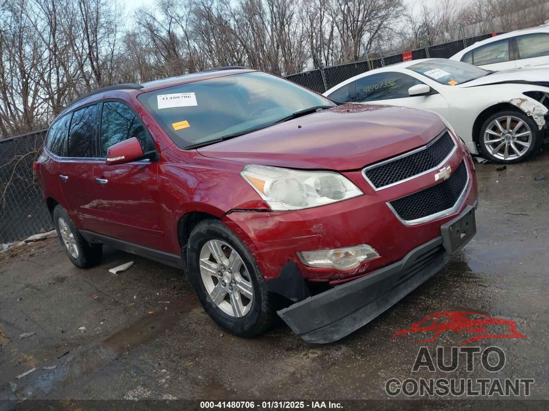 CHEVROLET TRAVERSE 2011 - 1GNKVGED5BJ330705