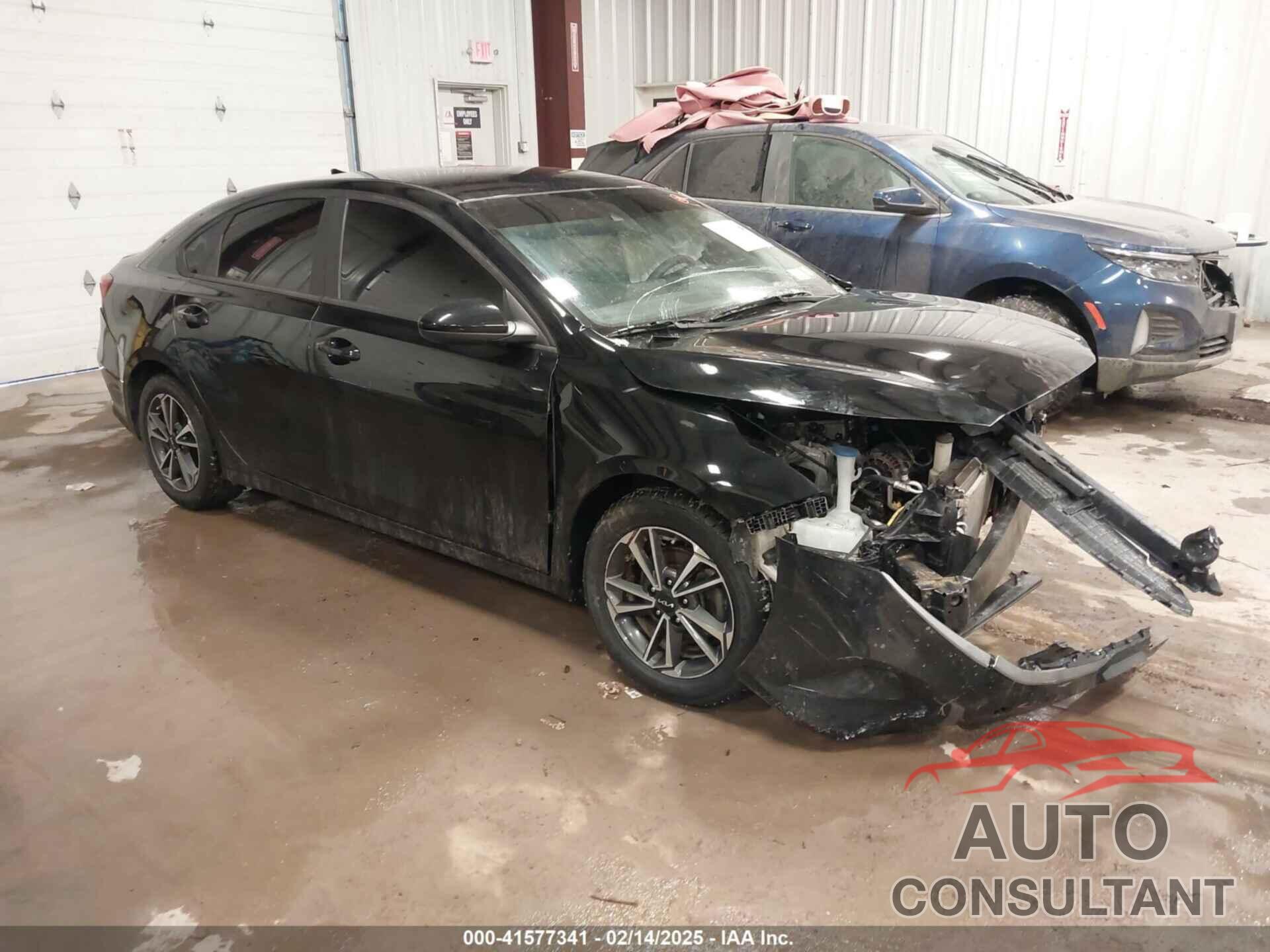 KIA FORTE 2023 - 3KPF24AD1PE551763