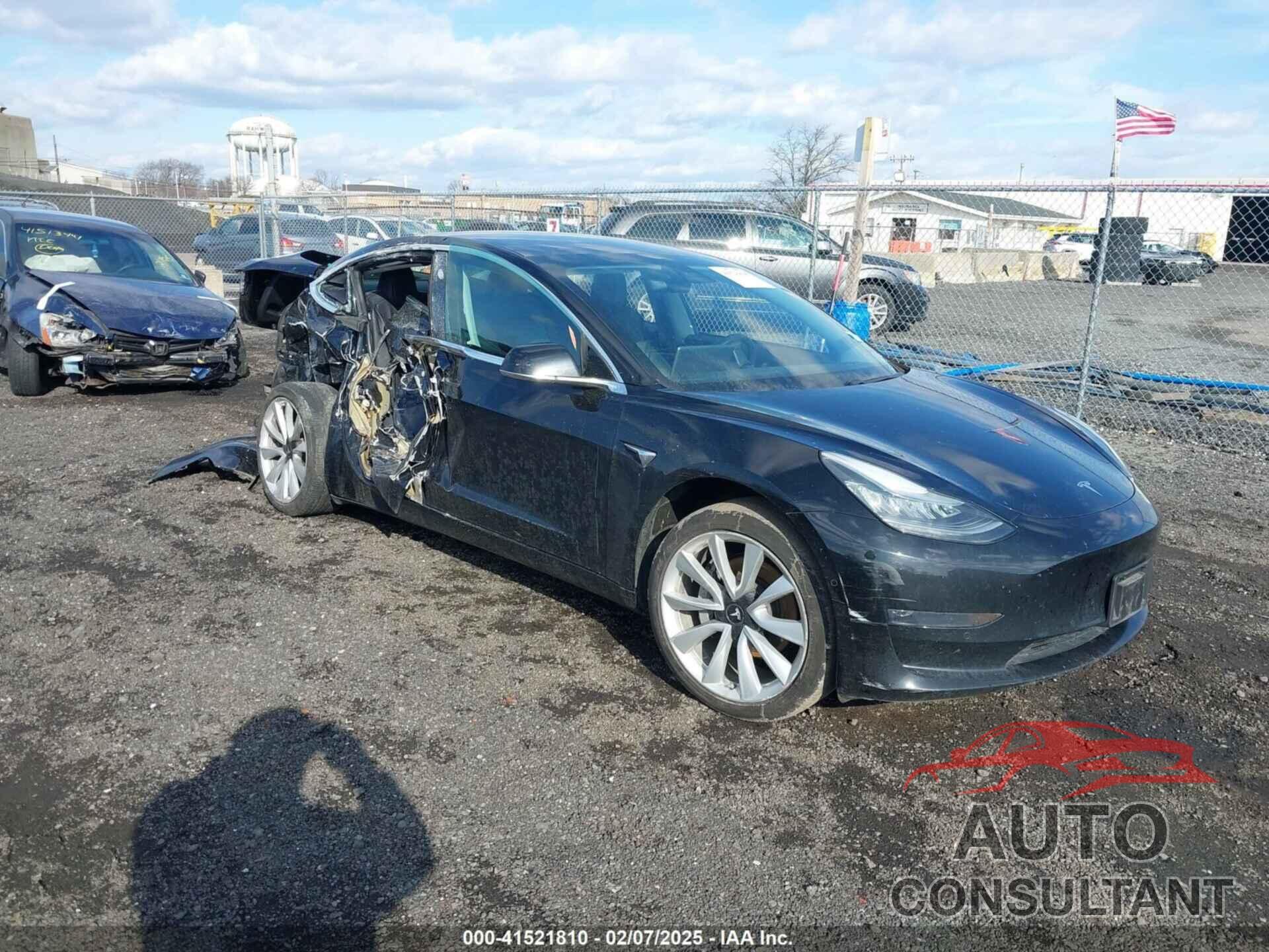 TESLA MODEL 3 2018 - 5YJ3E1EB7JF184743