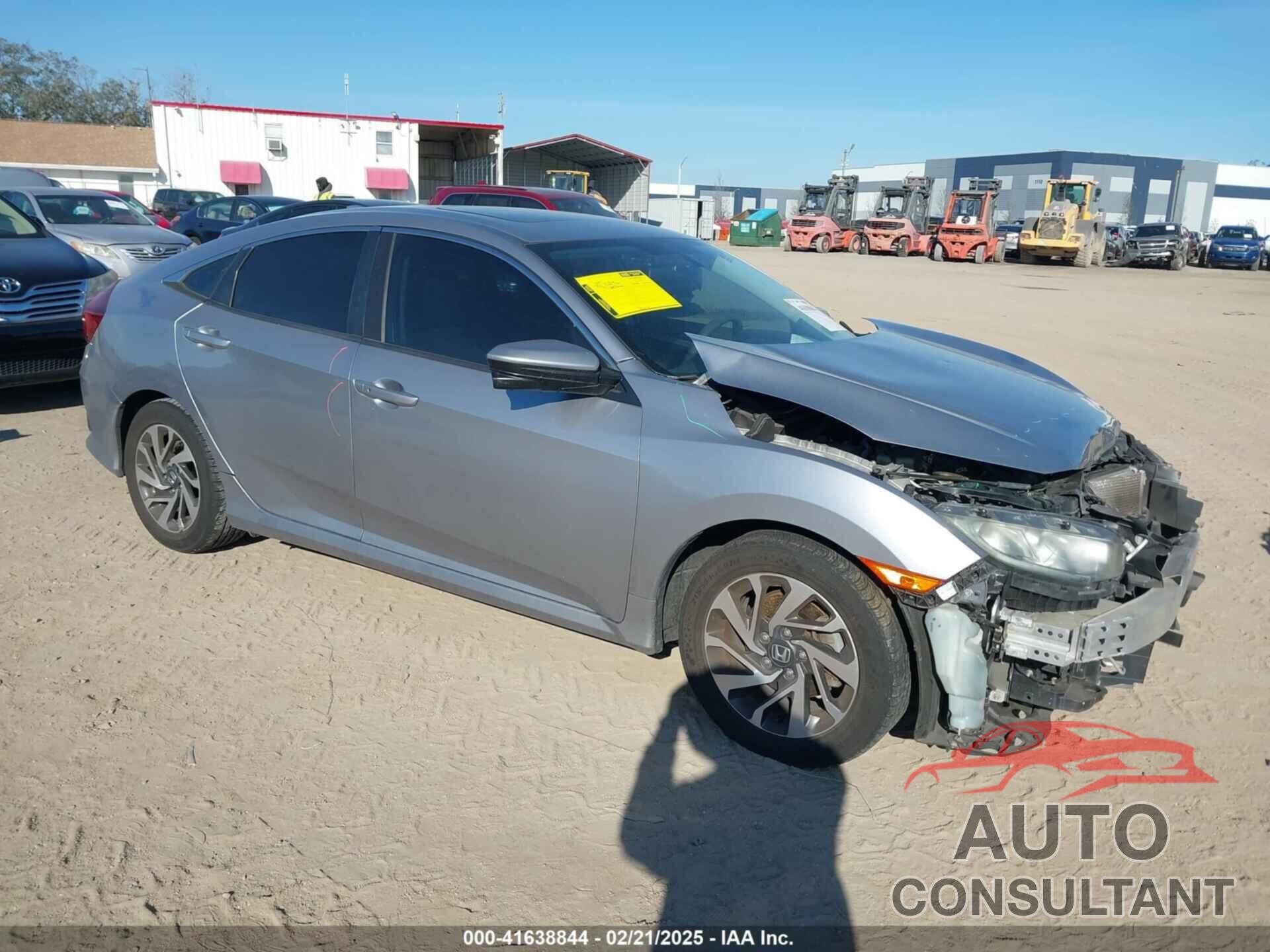 HONDA CIVIC 2018 - 19XFC2F77JE011541