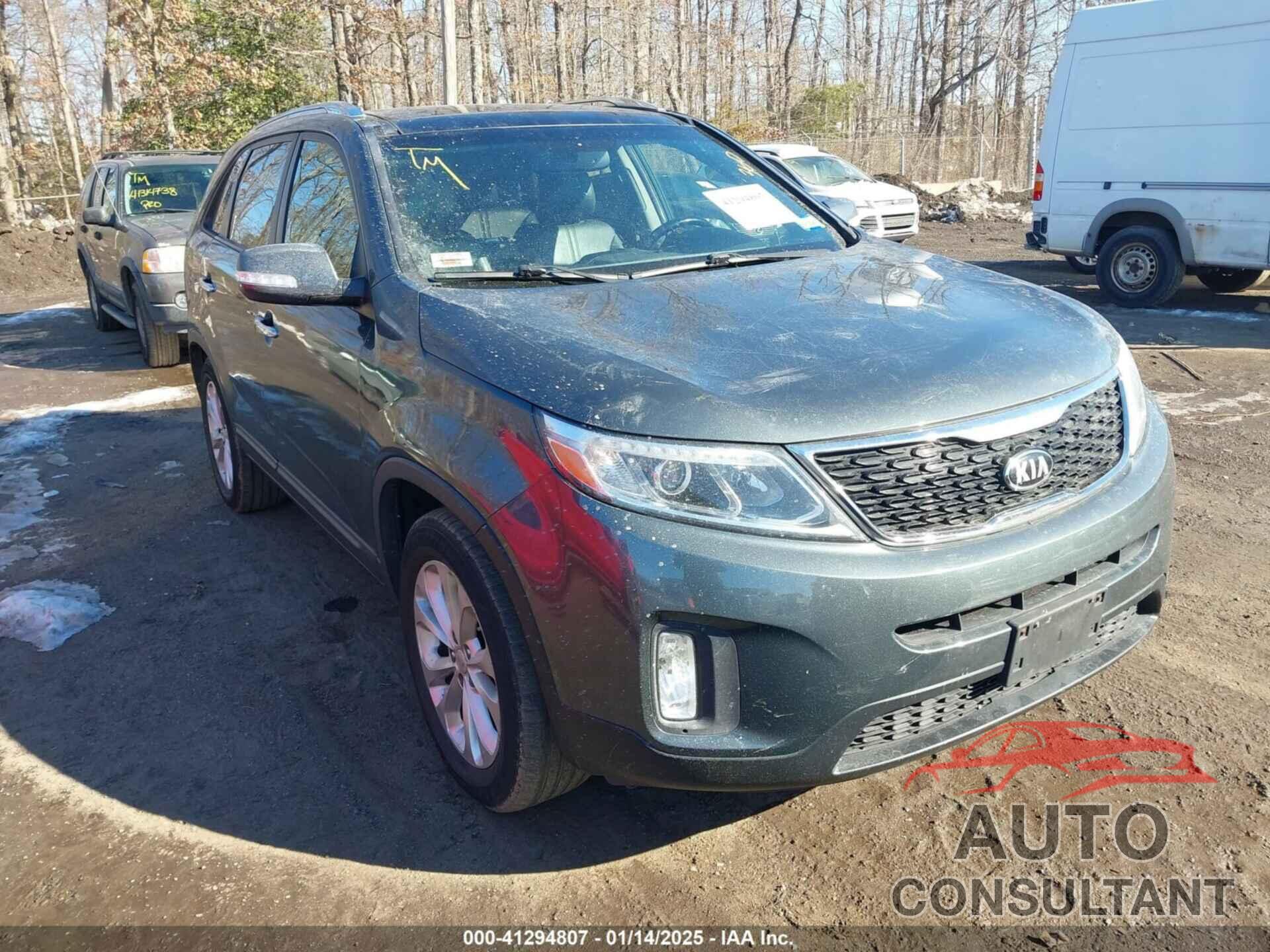 KIA SORENTO 2014 - 5XYKU4A74EG523099