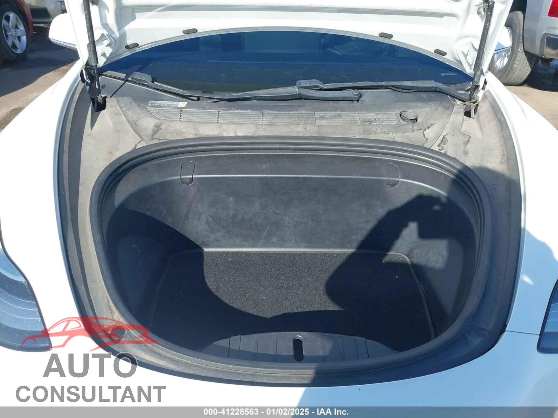 TESLA MODEL 3 2018 - 5YJ3E1EA8JF053084