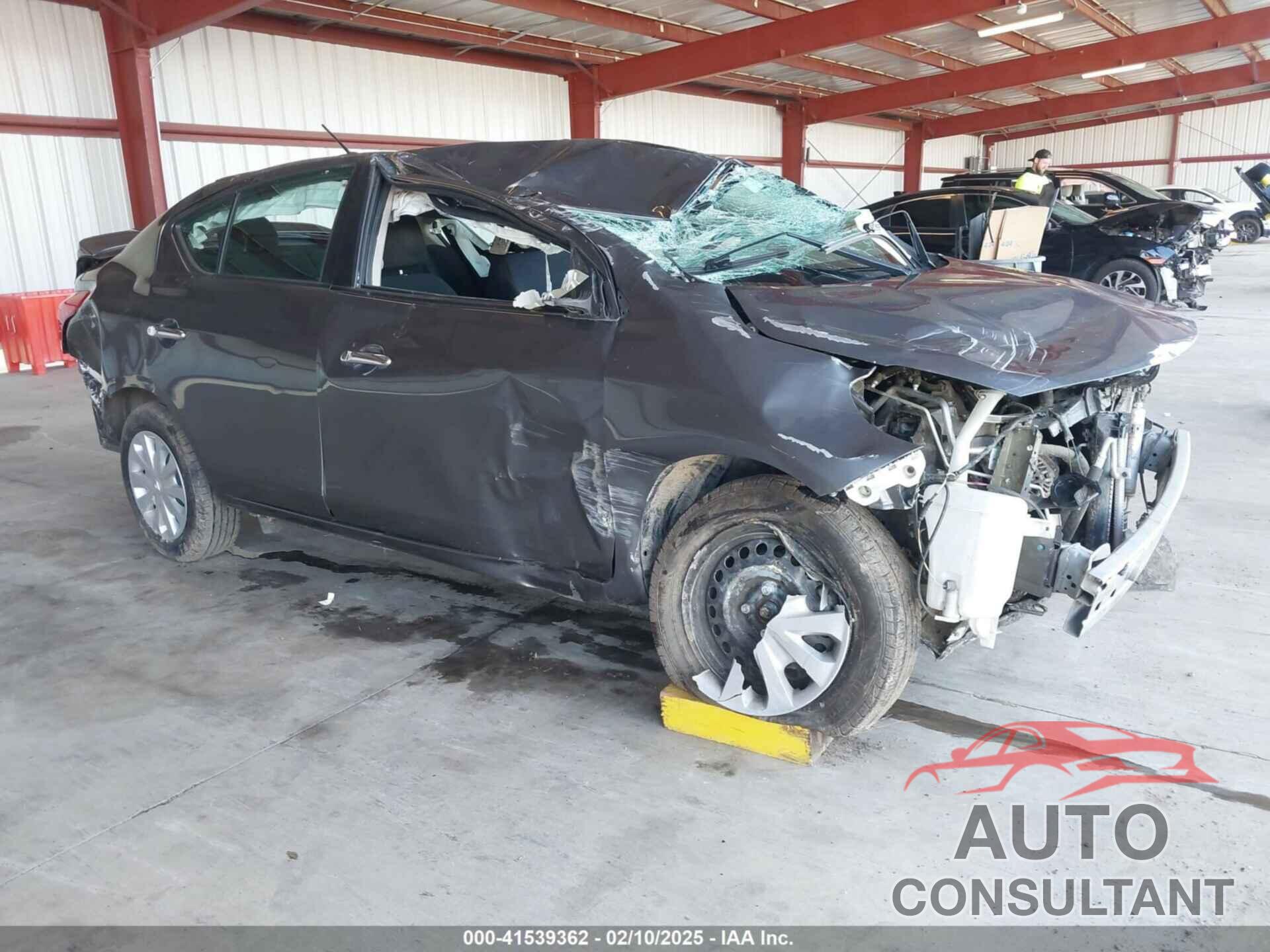 NISSAN VERSA 2019 - 3N1CN7APXKL879132