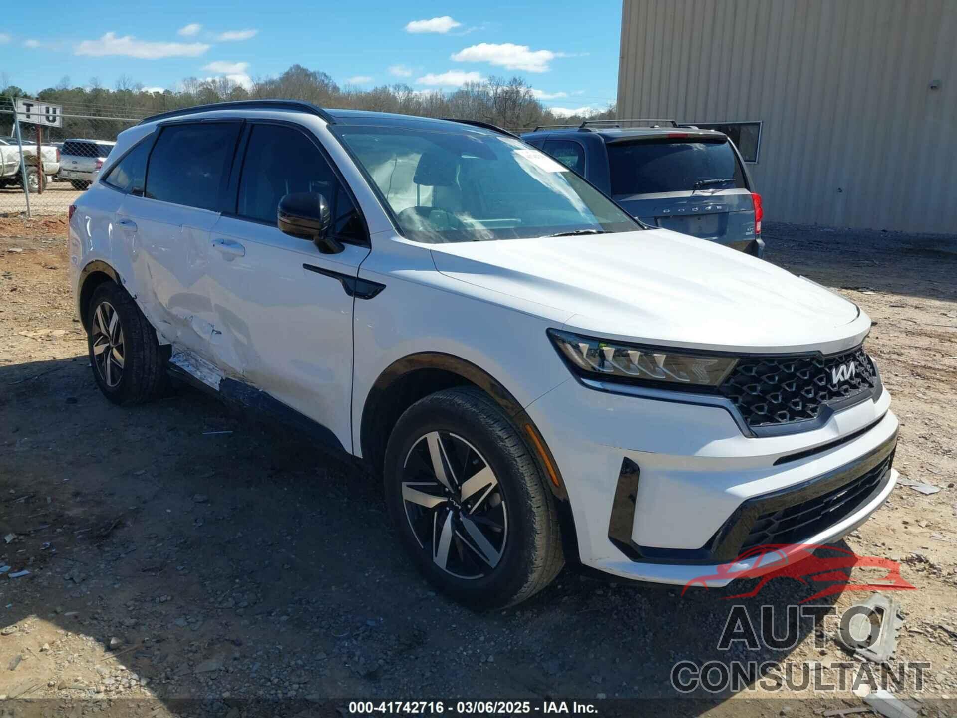 KIA SORENTO 2023 - 5XYRL4LC7PG238881
