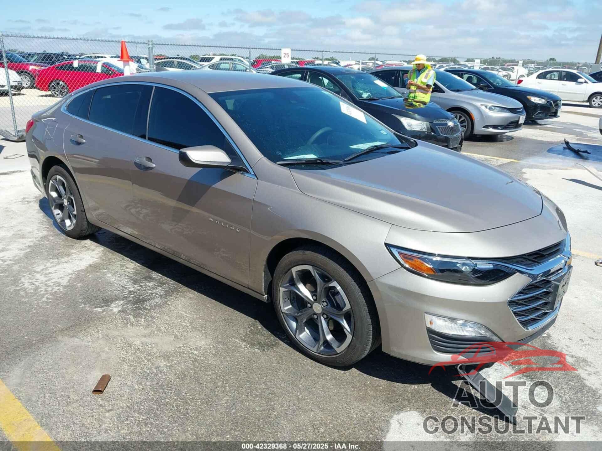 CHEVROLET MALIBU 2023 - 1G1ZD5ST1PF215953
