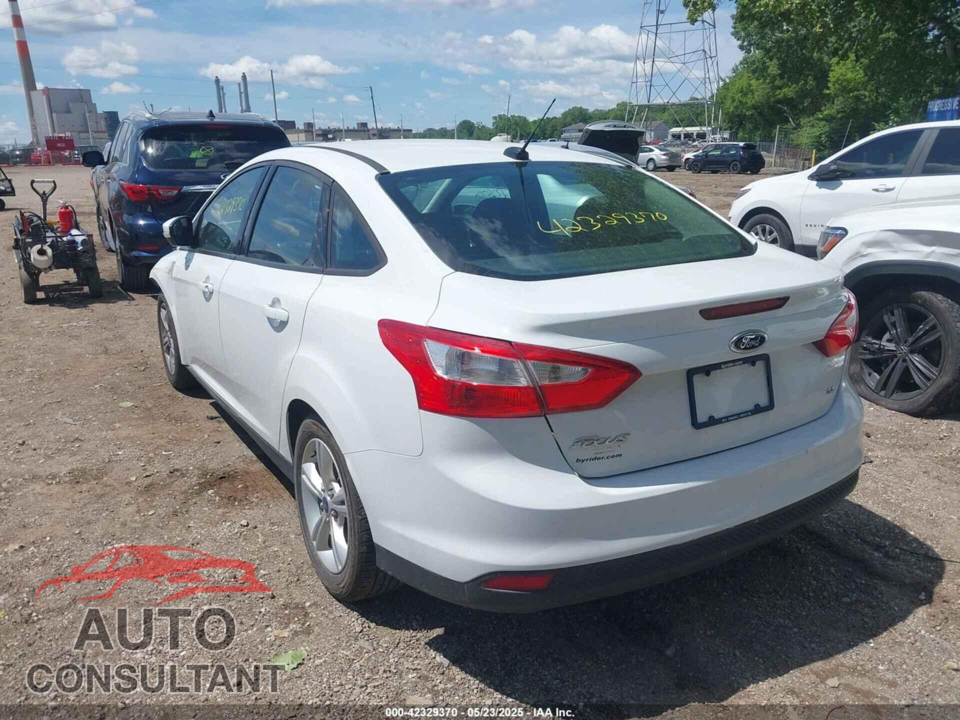 FORD FOCUS 2014 - 1FADP3F27EL128559