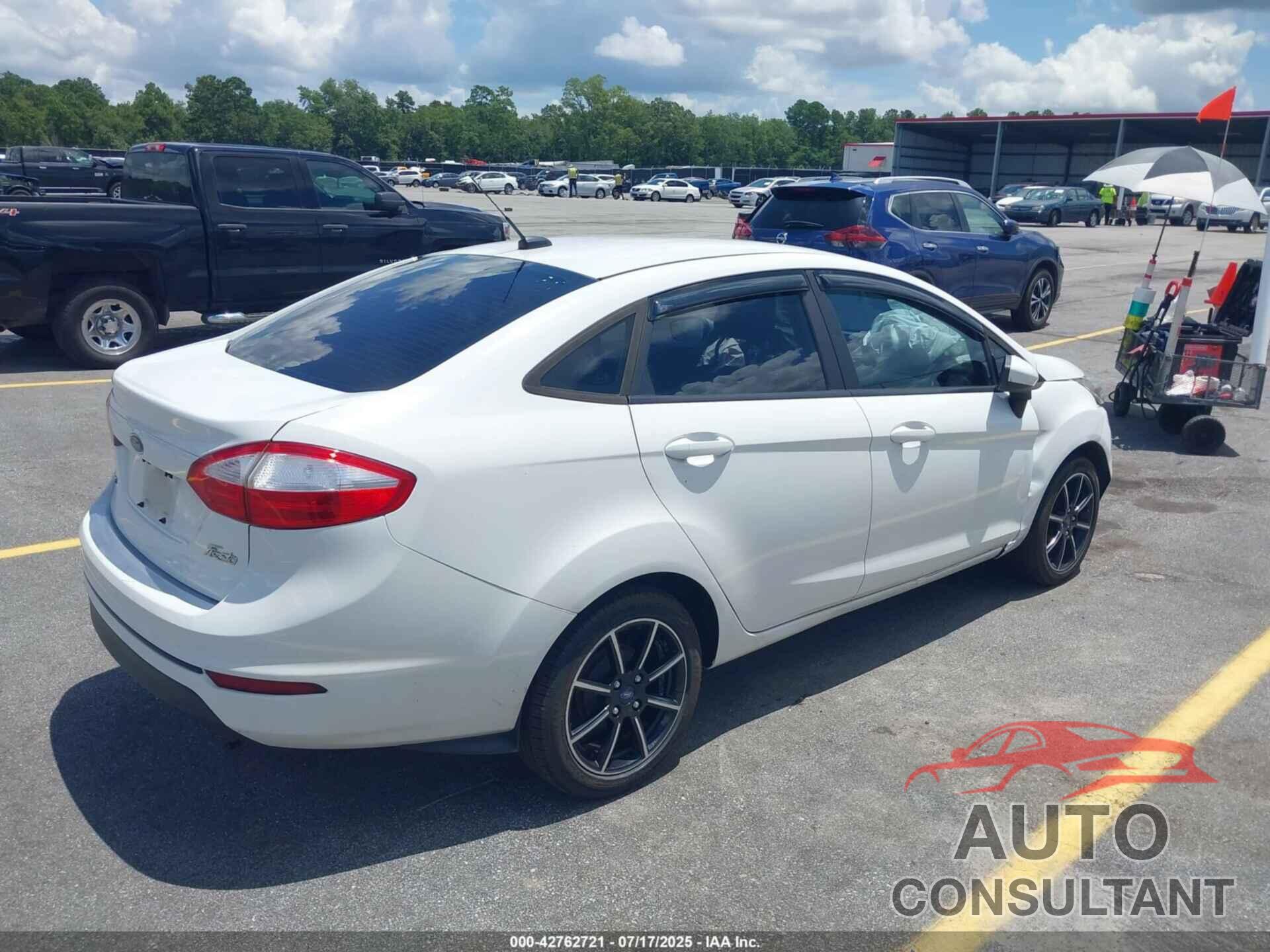 FORD FIESTA 2017 - 3FADP4BJ3HM161855