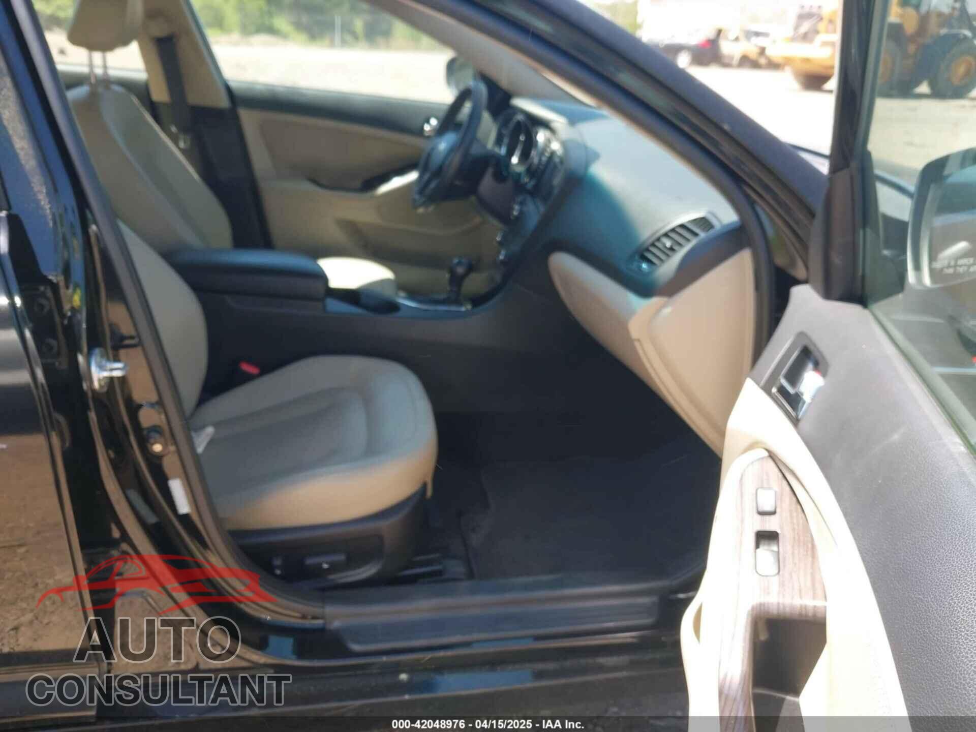 KIA OPTIMA 2011 - KNAGN4A71B5139155