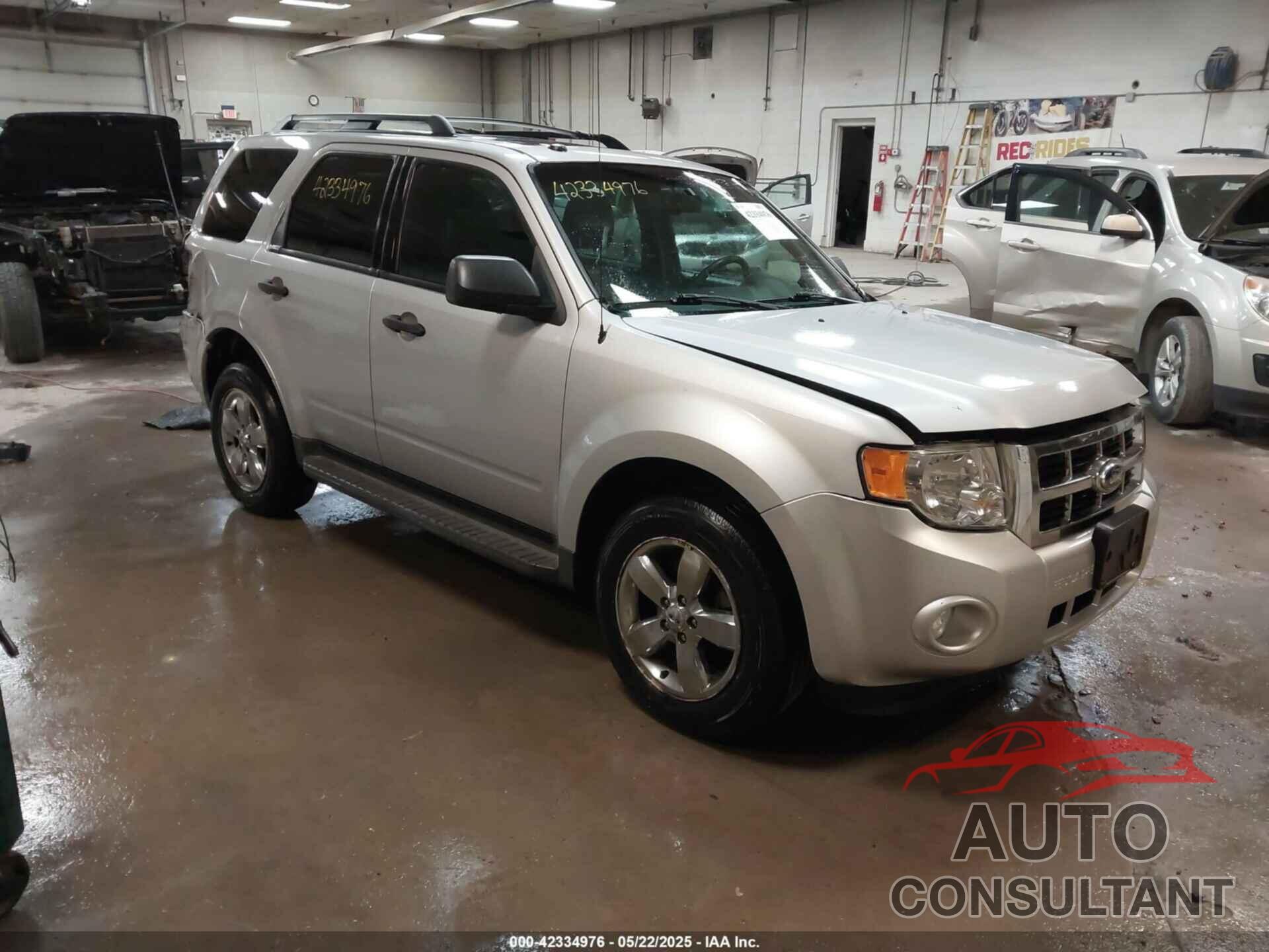 FORD ESCAPE 2010 - 1FMCU0DG3AKA95213