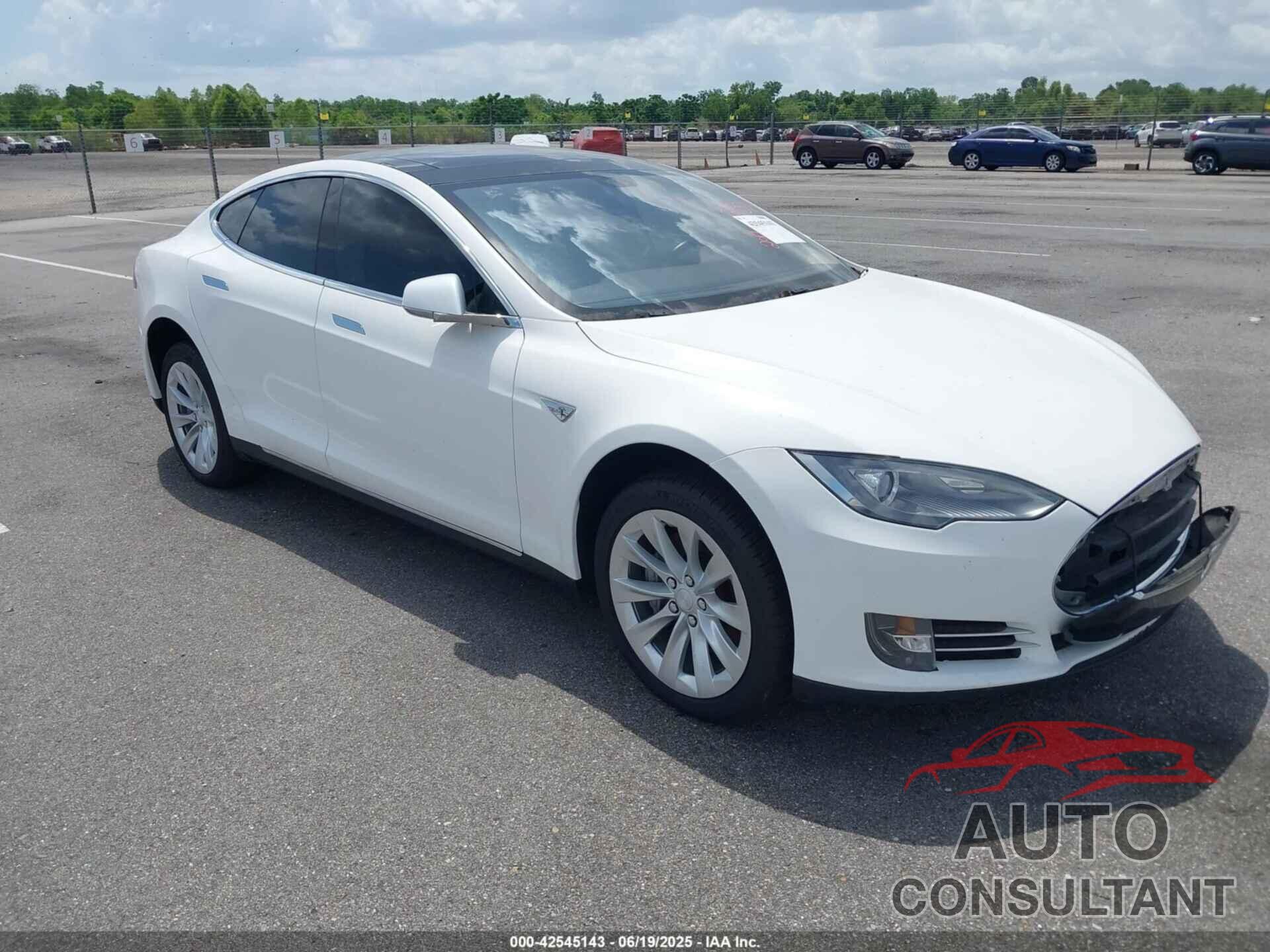 TESLA MODEL S 2014 - 5YJSA1H12EFP39582