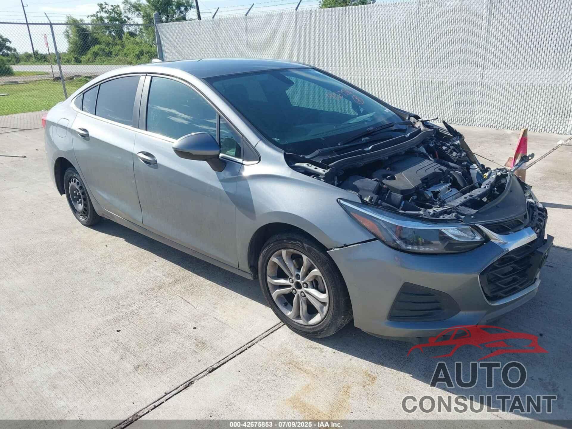 CHEVROLET CRUZE 2019 - 1G1BE5SM5K7125635