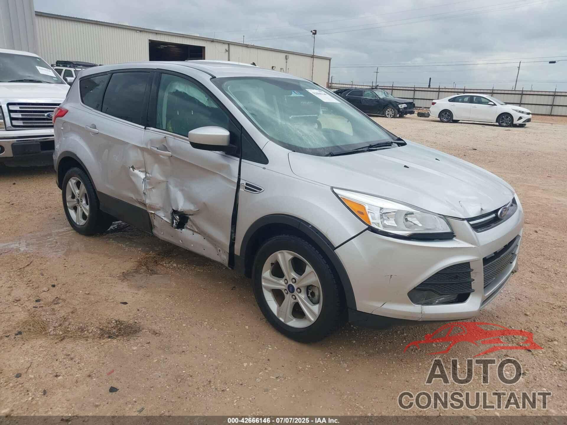 FORD ESCAPE 2016 - 1FMCU0G9XGUA69217